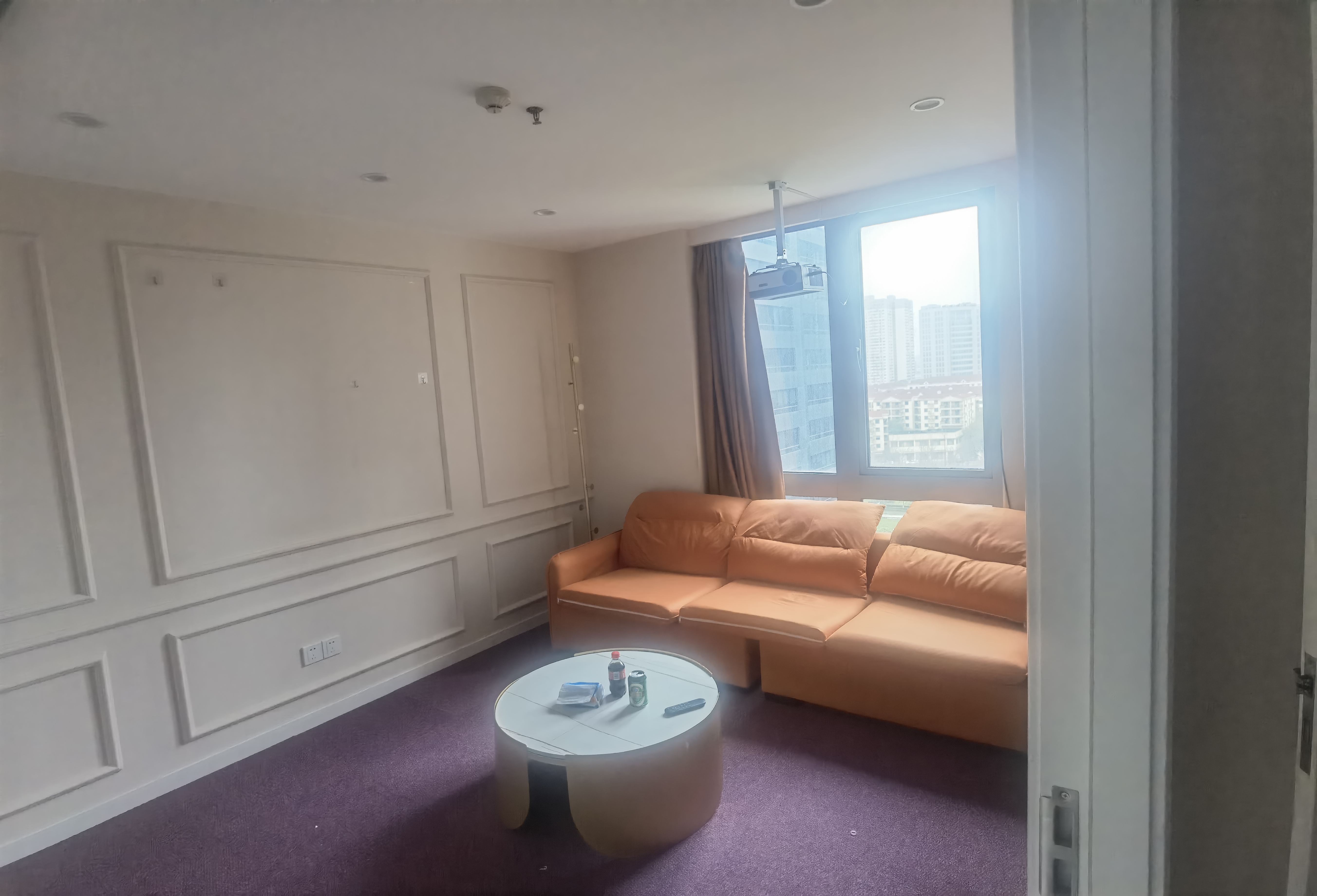 长风国盛中心213平米写字楼出租