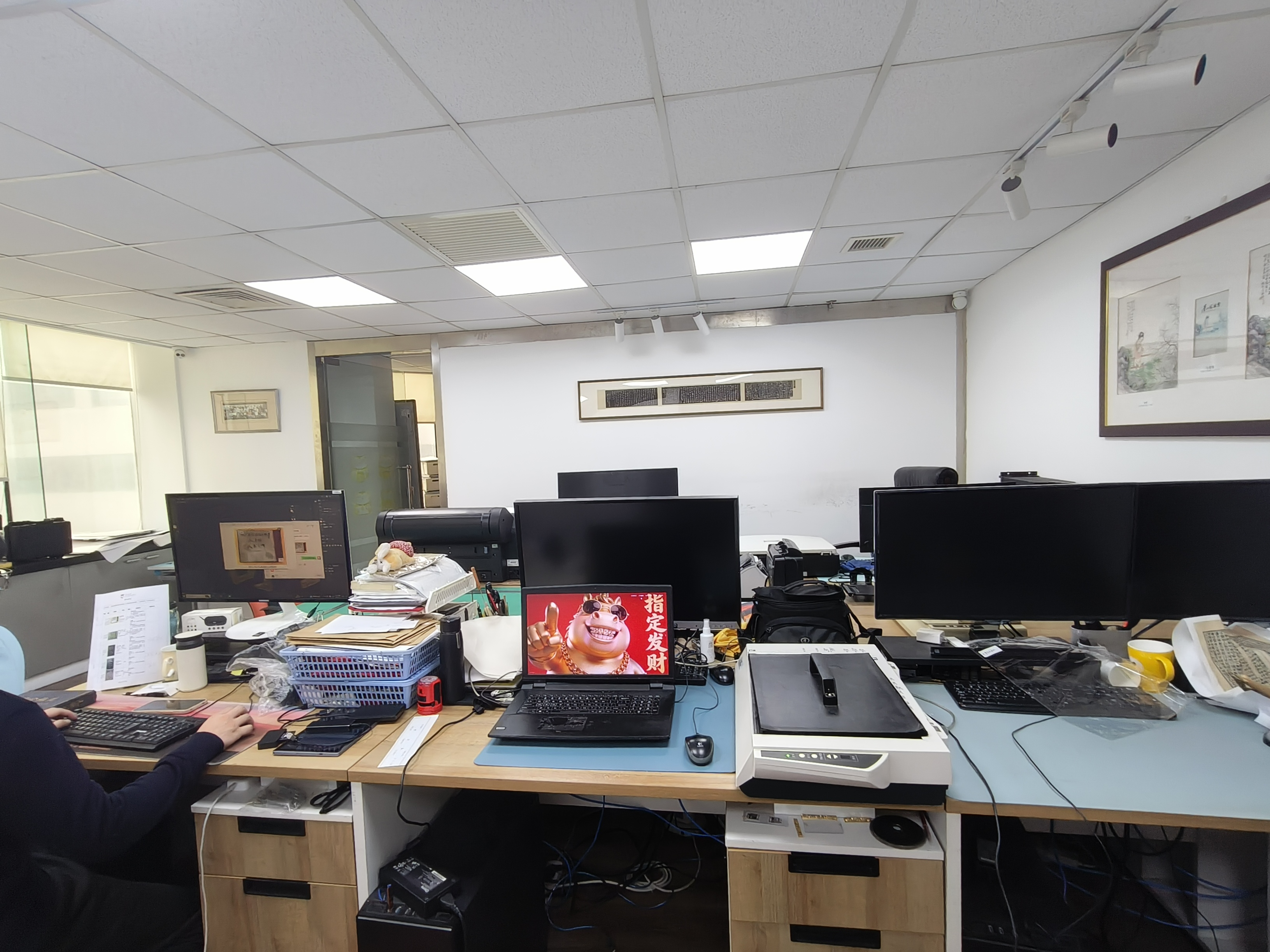 徐家汇飞雕国际大厦106平米写字楼出租