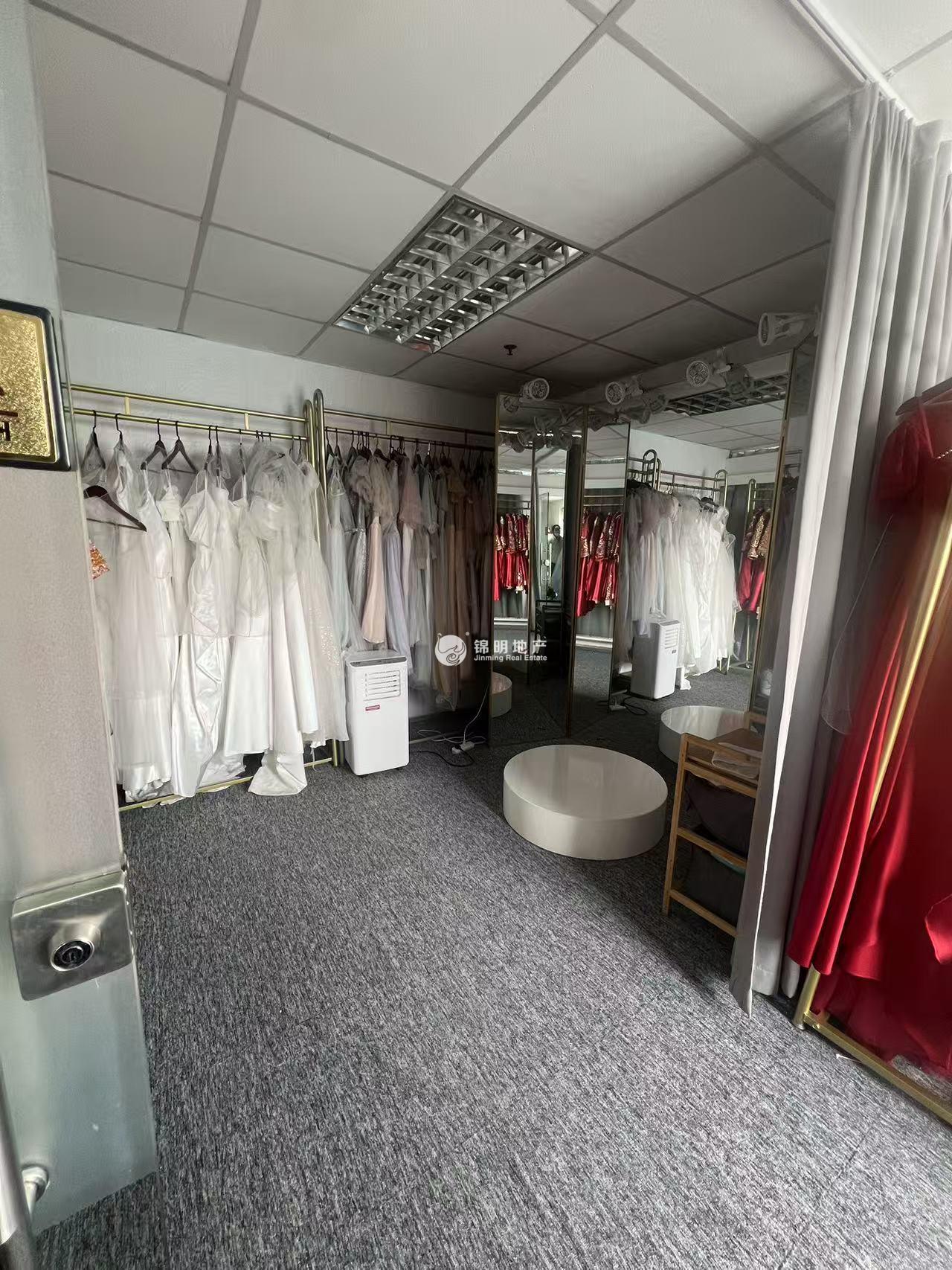 漕河泾光大会展中心90平米写字楼出售