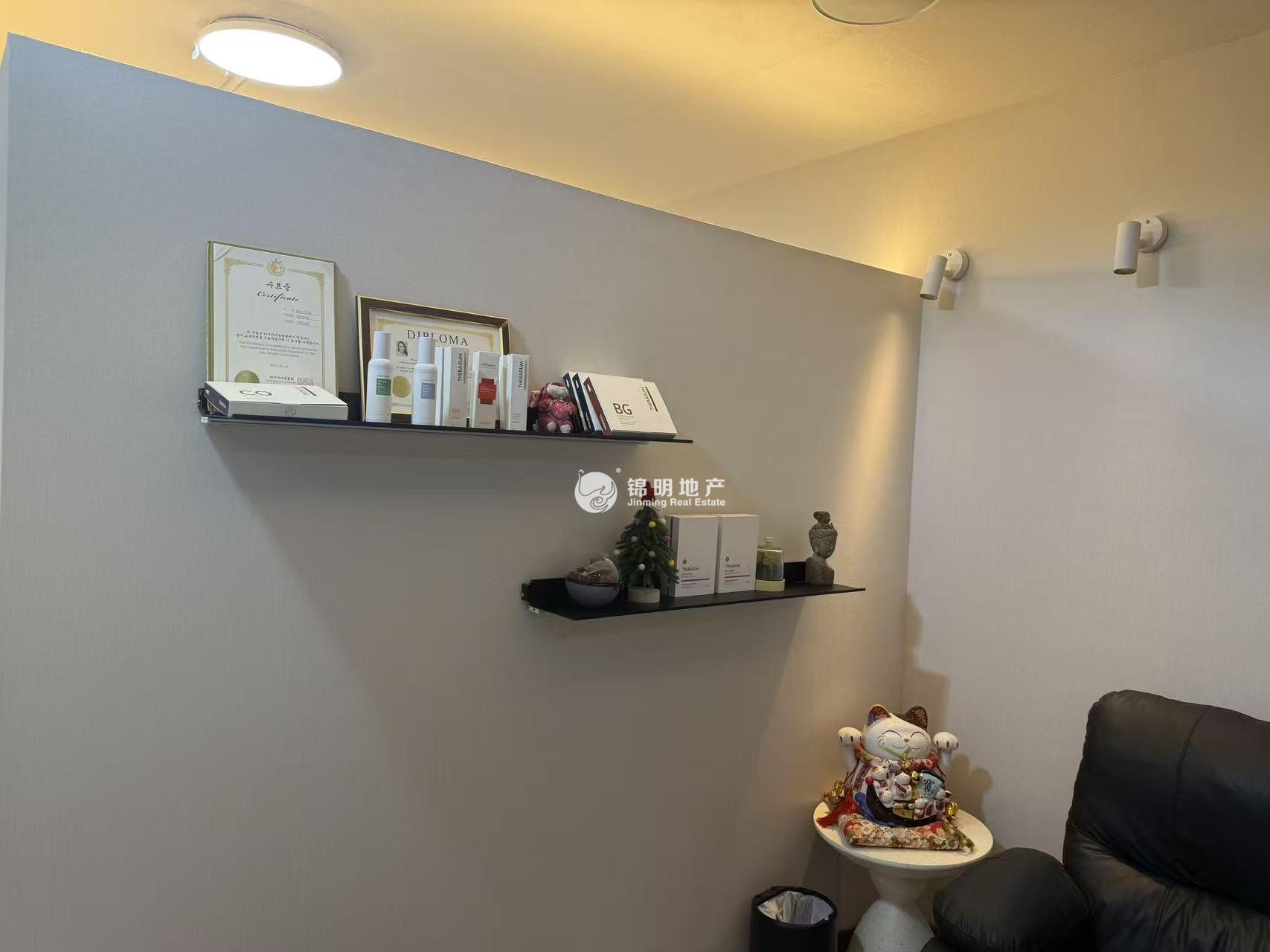 万体馆徐汇商务大厦46平米写字楼出租