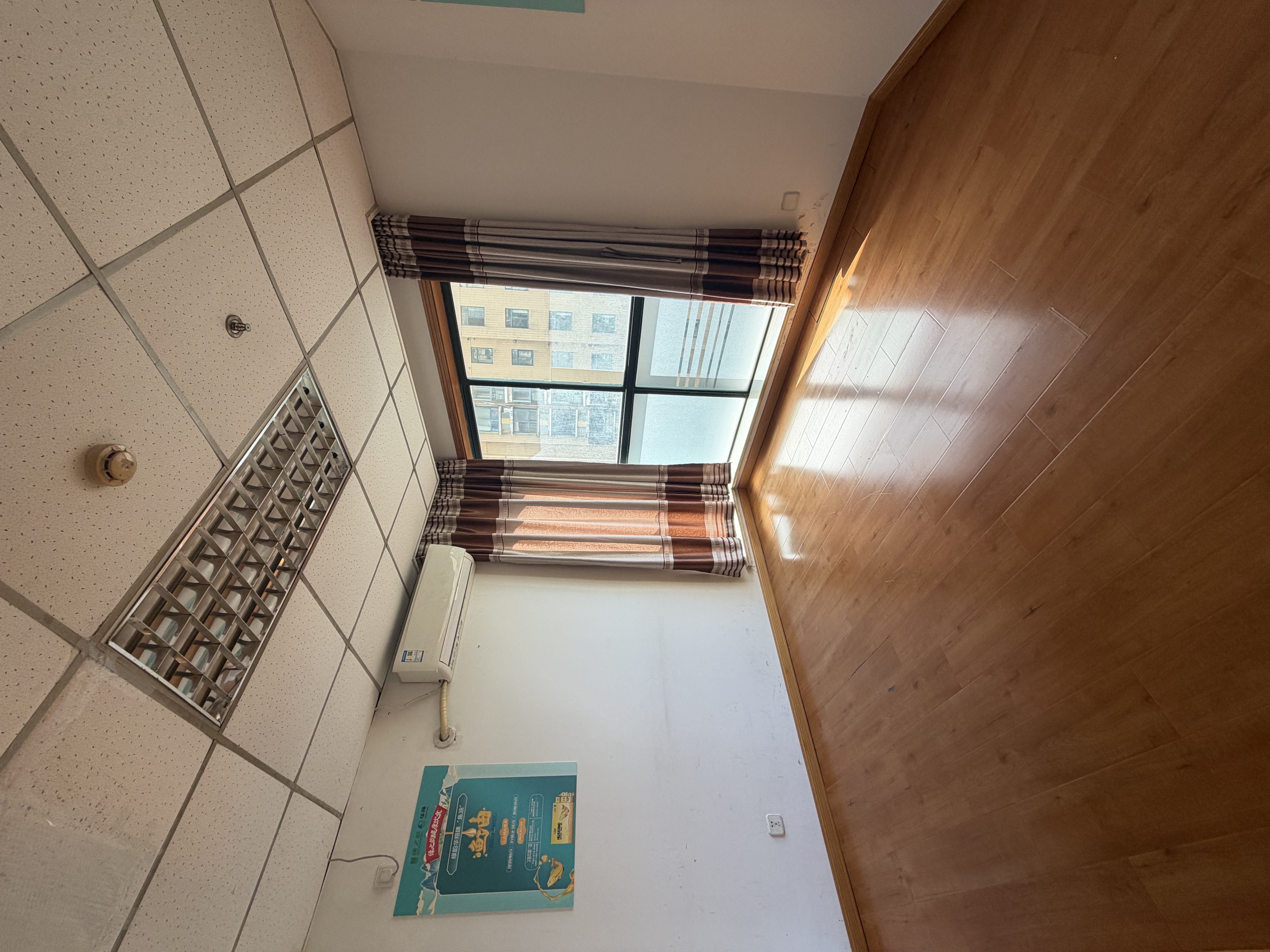 曲阳景明大厦102平米写字楼出租