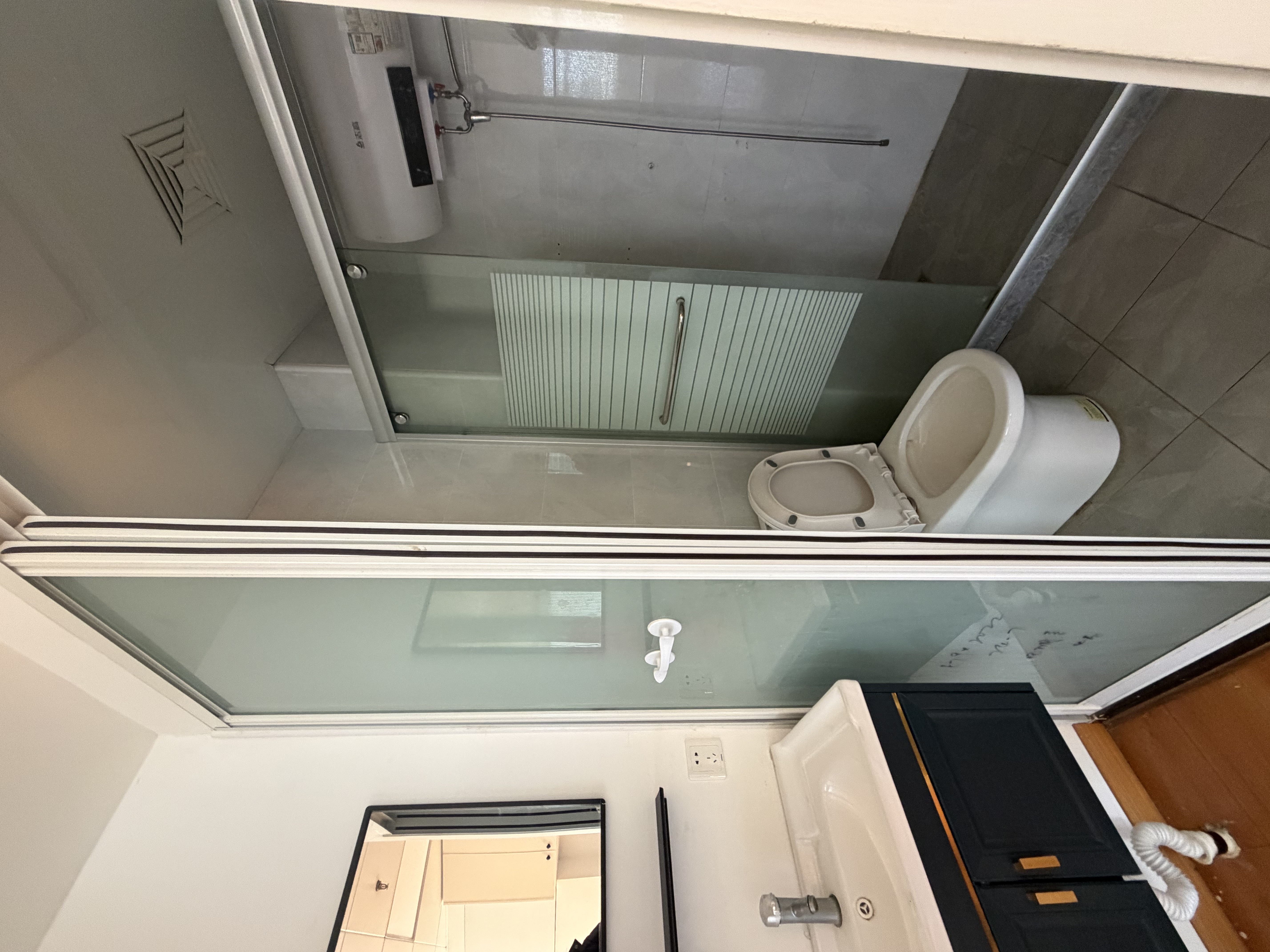 曲阳景明大厦102平米写字楼出租