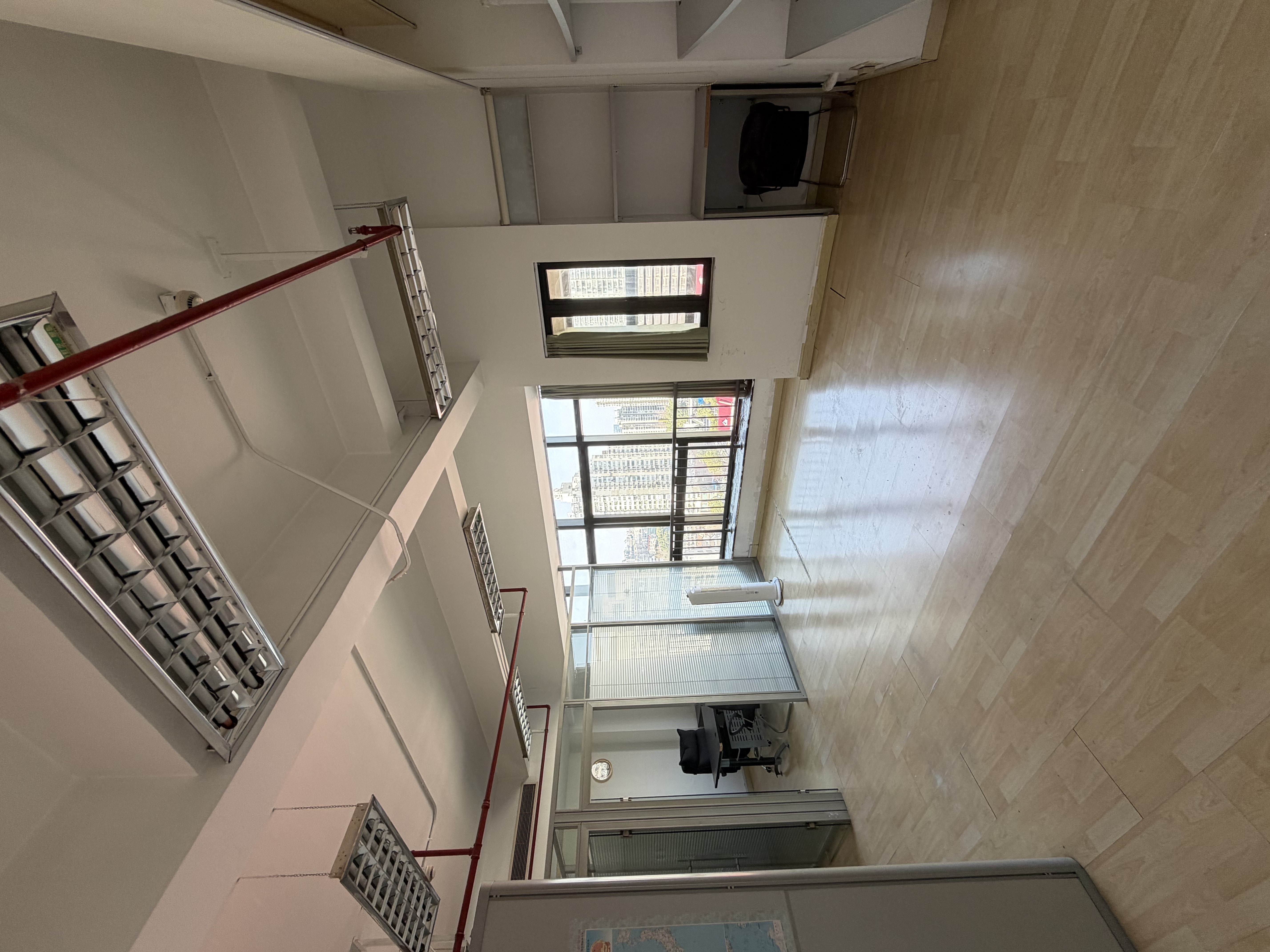 周家嘴路海上海58平米写字楼出租