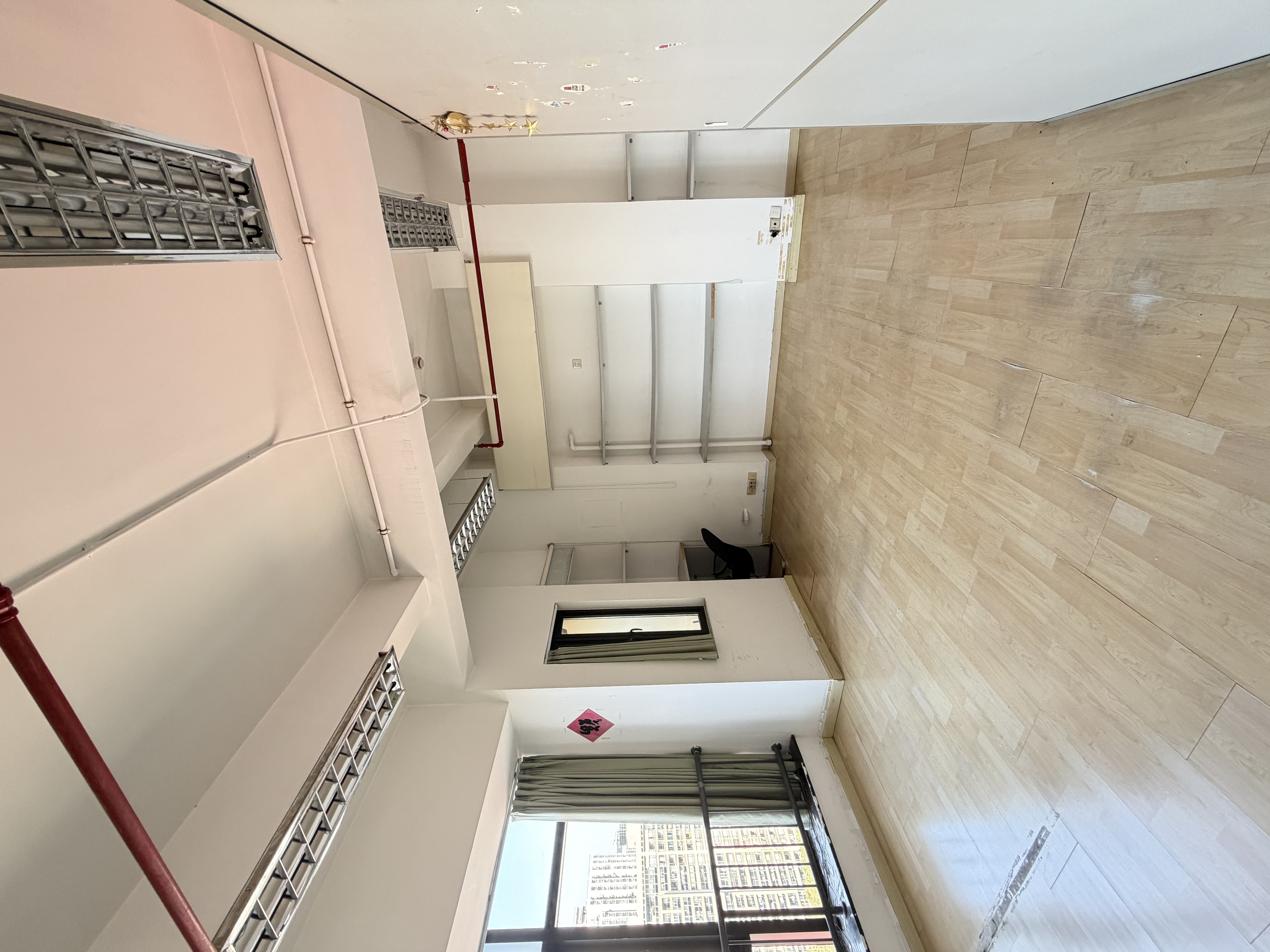 周家嘴路海上海58平米写字楼出租