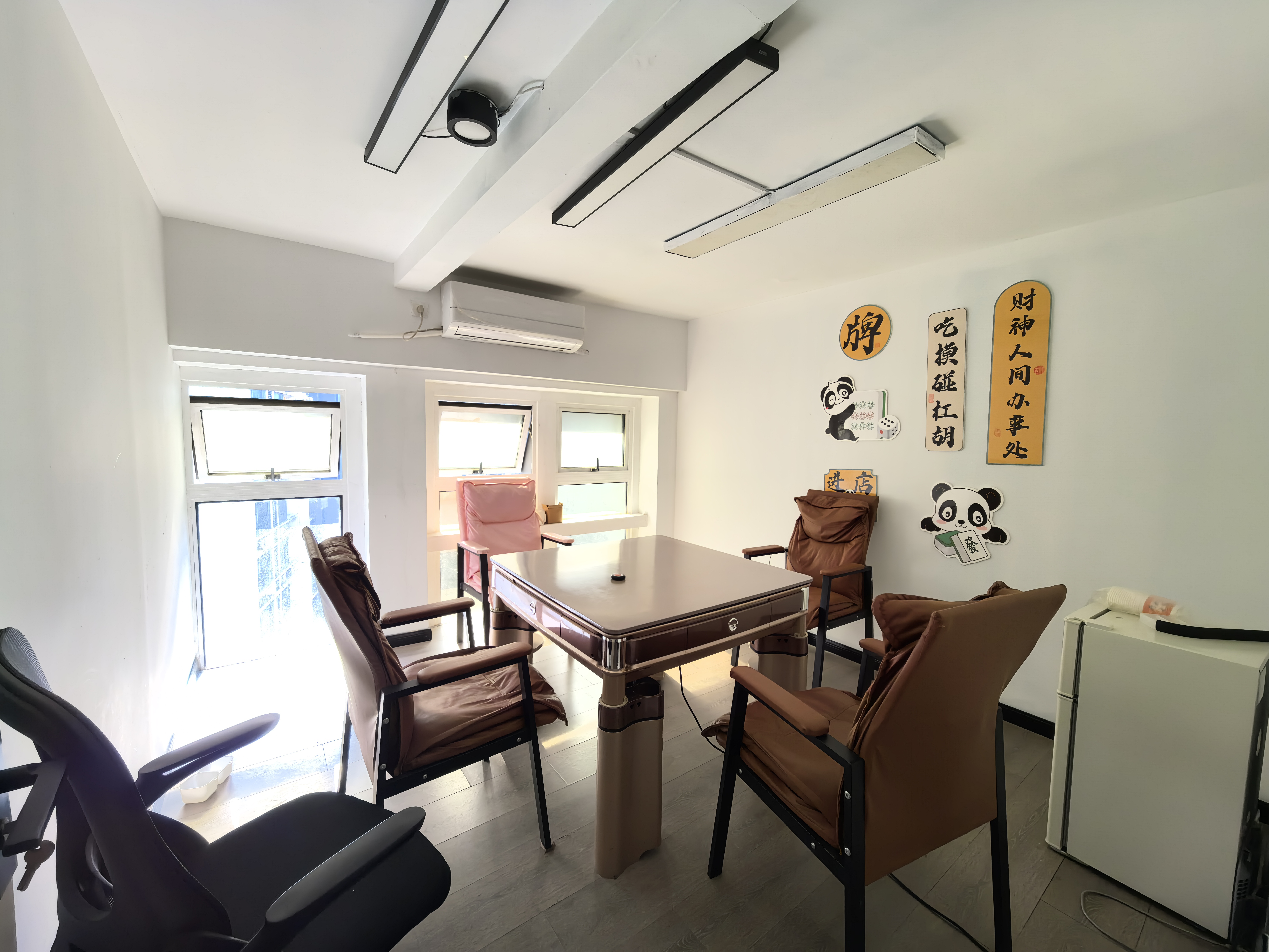 曹杨尚诚国际104平米写字楼出租