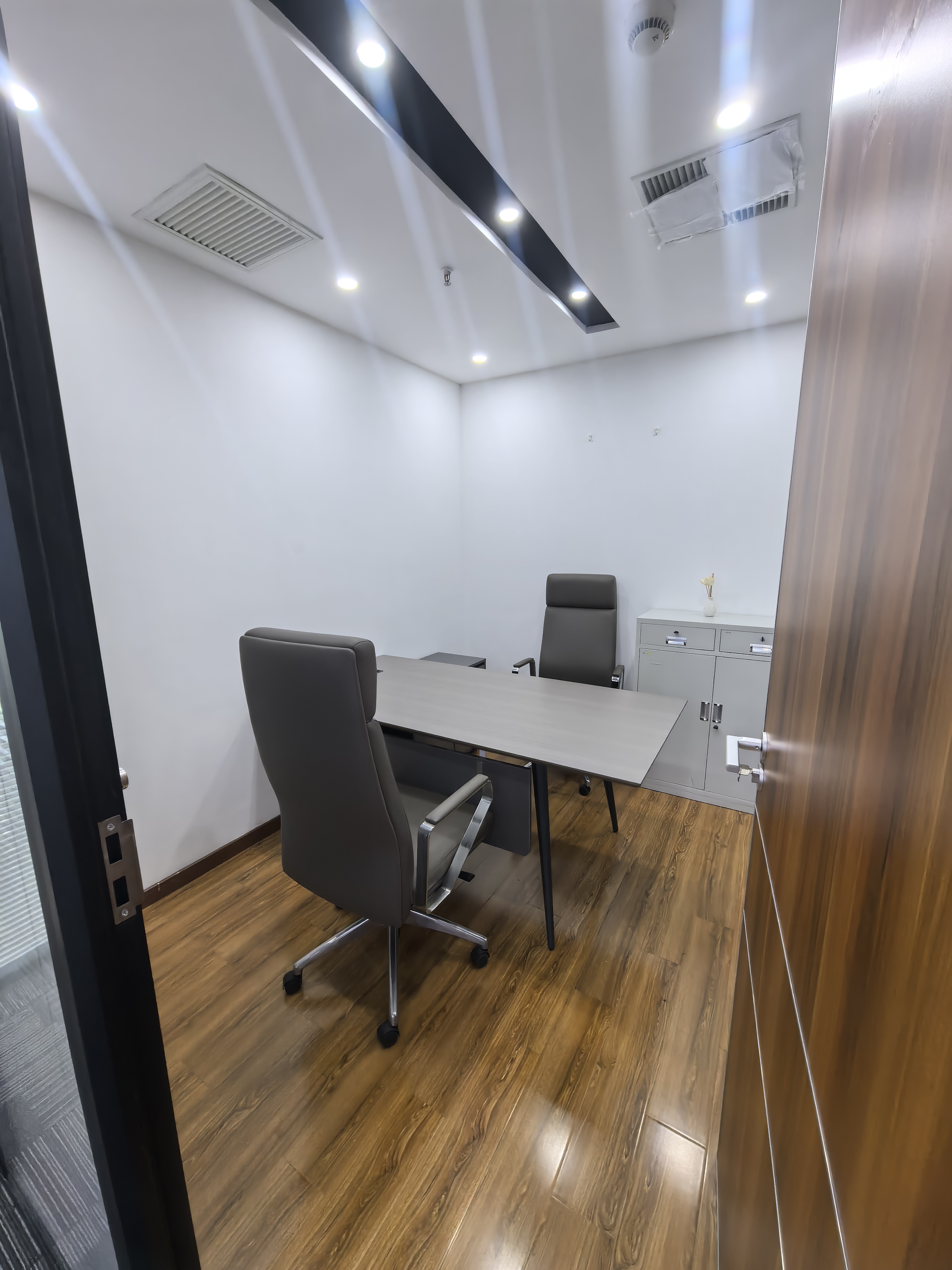 淮海中路恒积大厦175平米写字楼出租