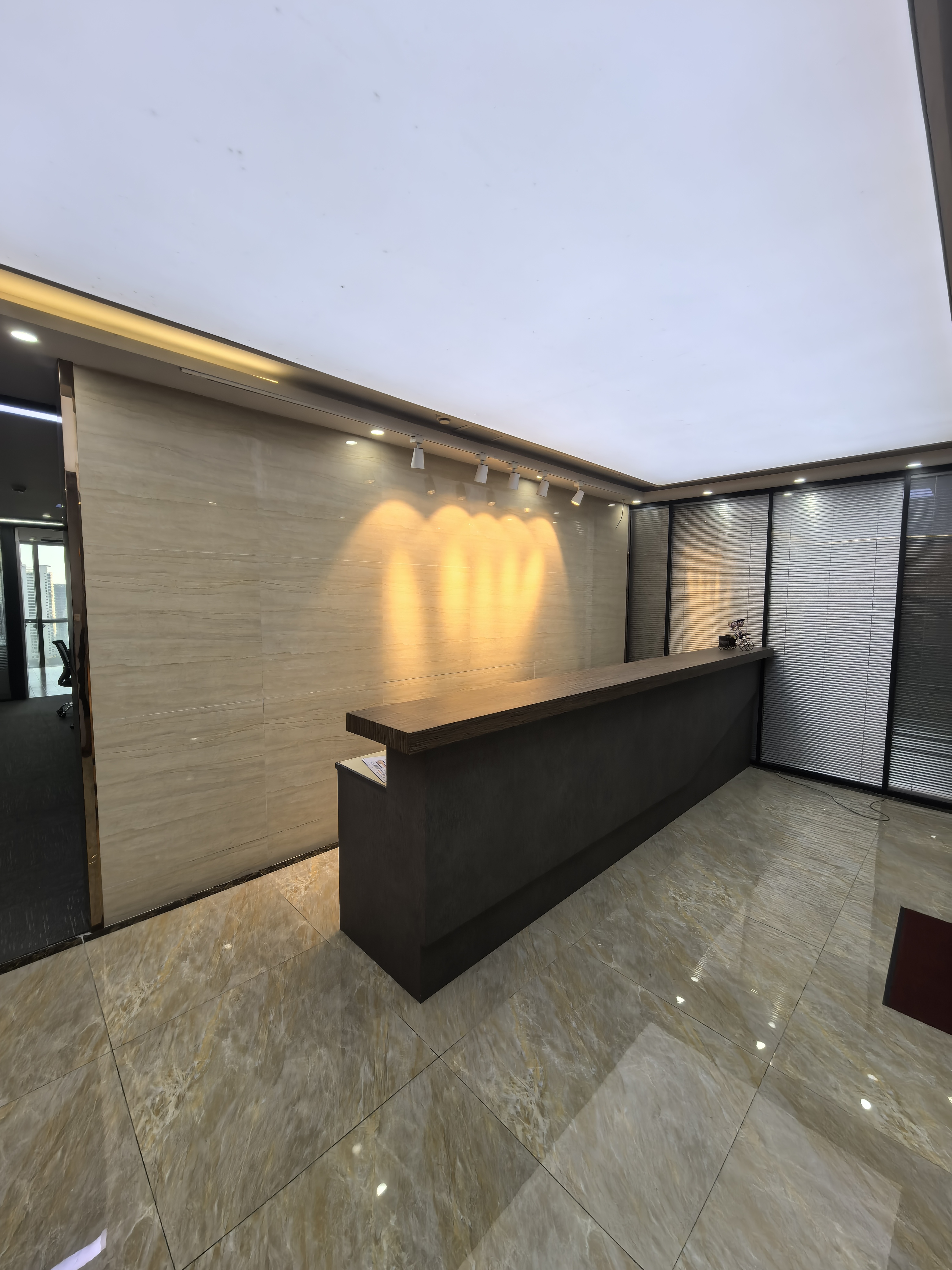 淮海中路恒积大厦354平米写字楼出租