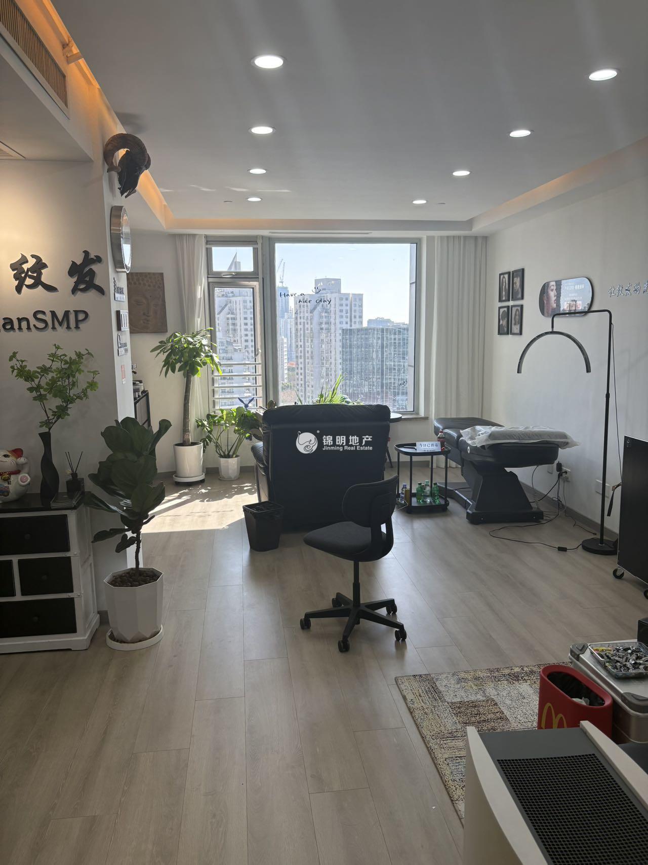 徐家汇嘉汇国际广场63平米写字楼出租