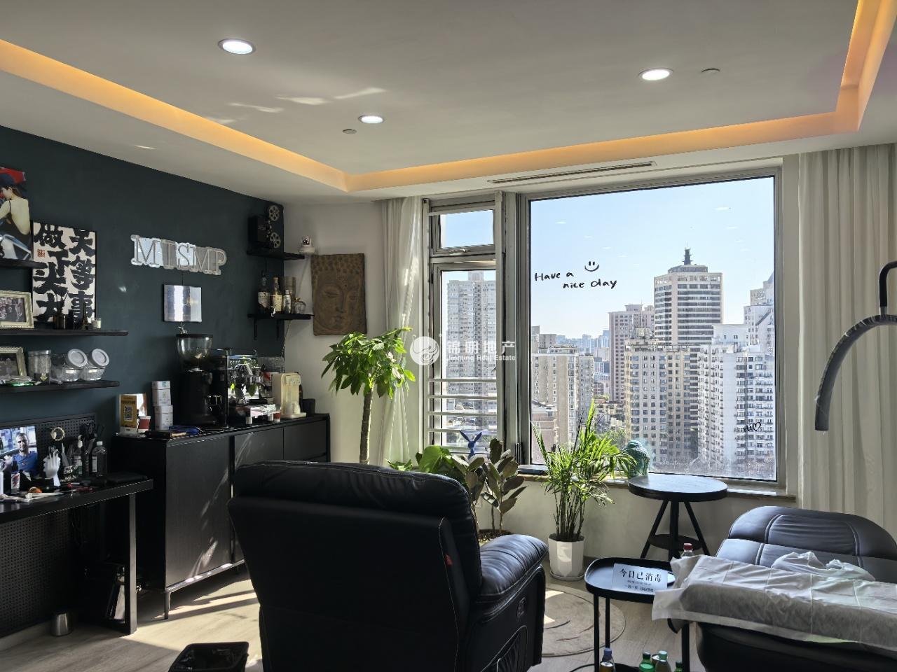 徐家汇嘉汇国际广场63平米写字楼出租