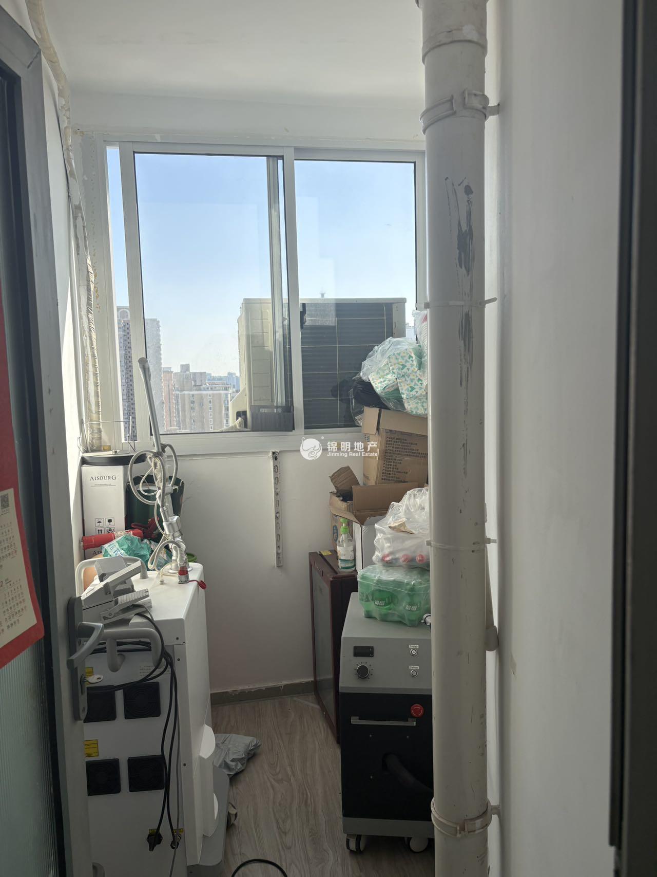 徐家汇嘉汇国际广场63平米写字楼出租