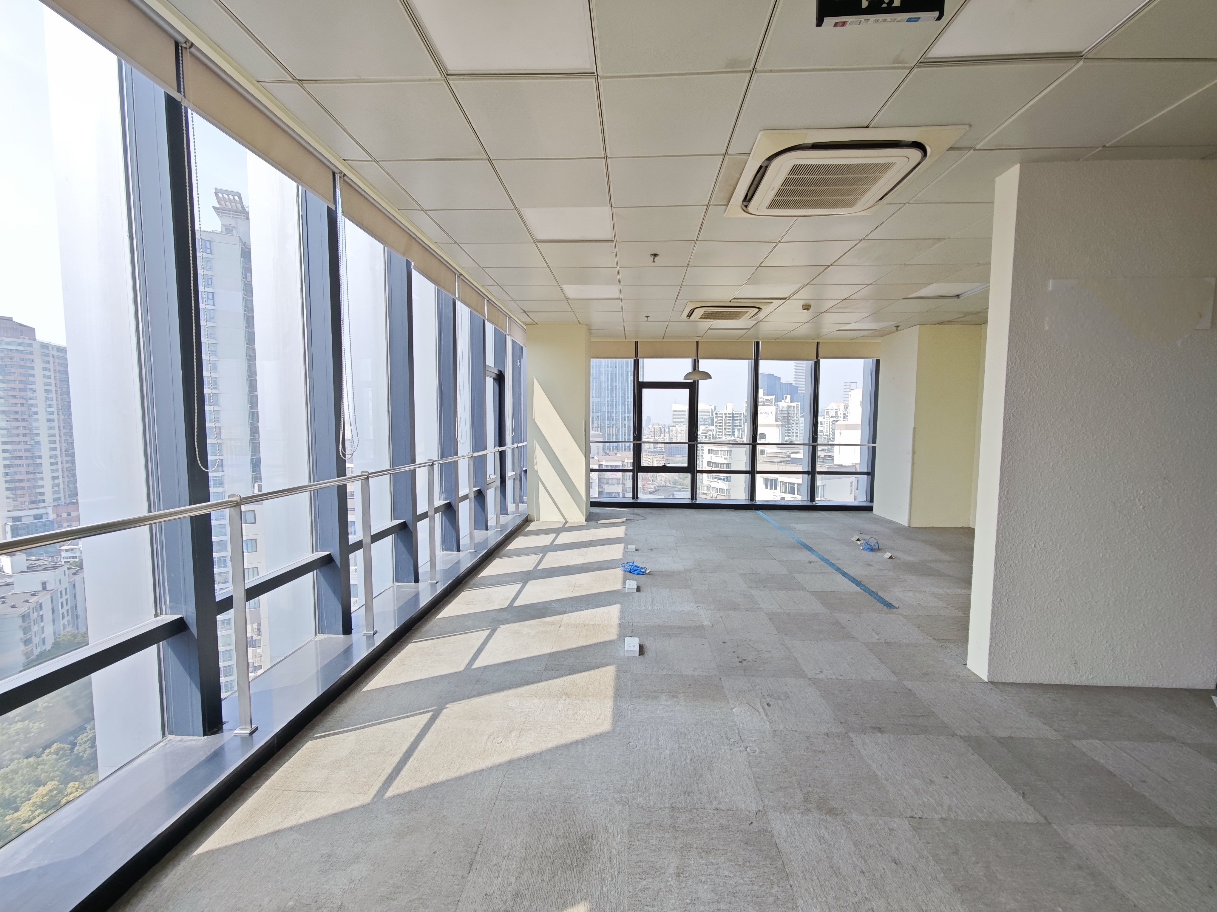 曹杨汇融大厦143平米写字楼出租