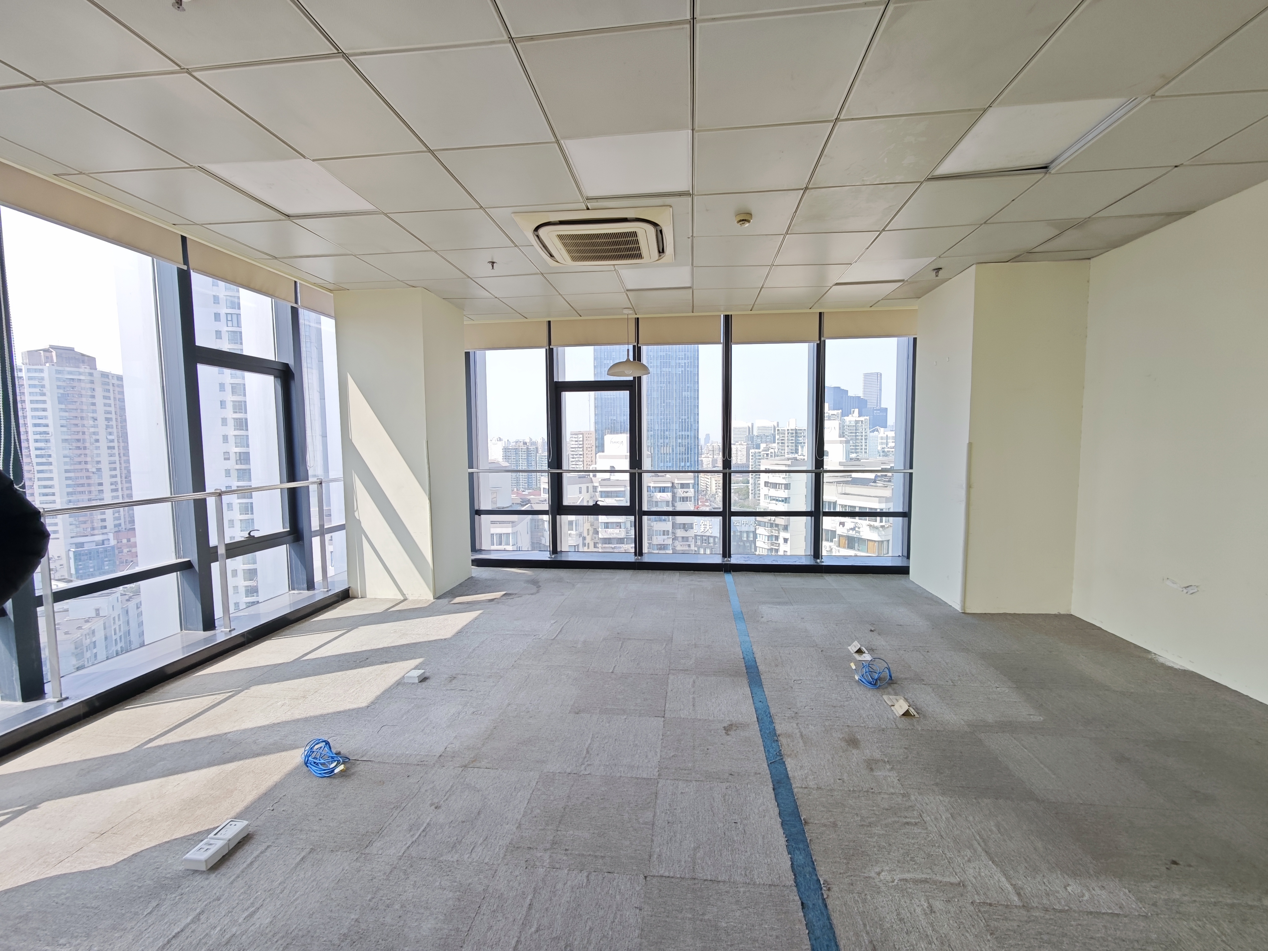 曹杨汇融大厦143平米写字楼出租