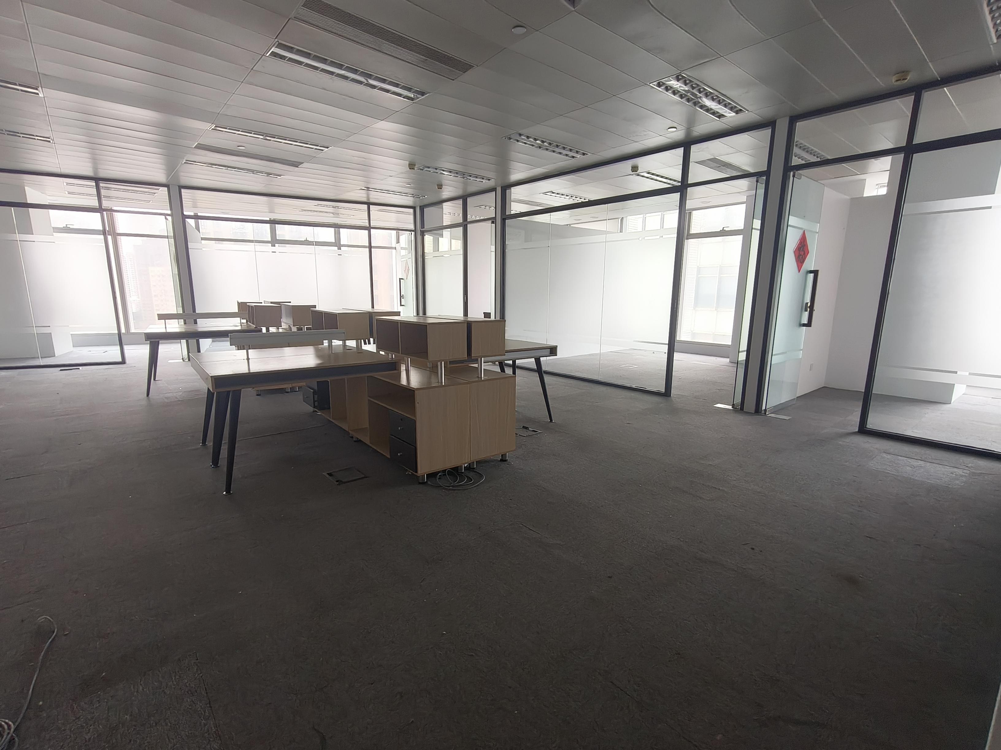 世博滨江绿地海外滩238平米写字楼出租