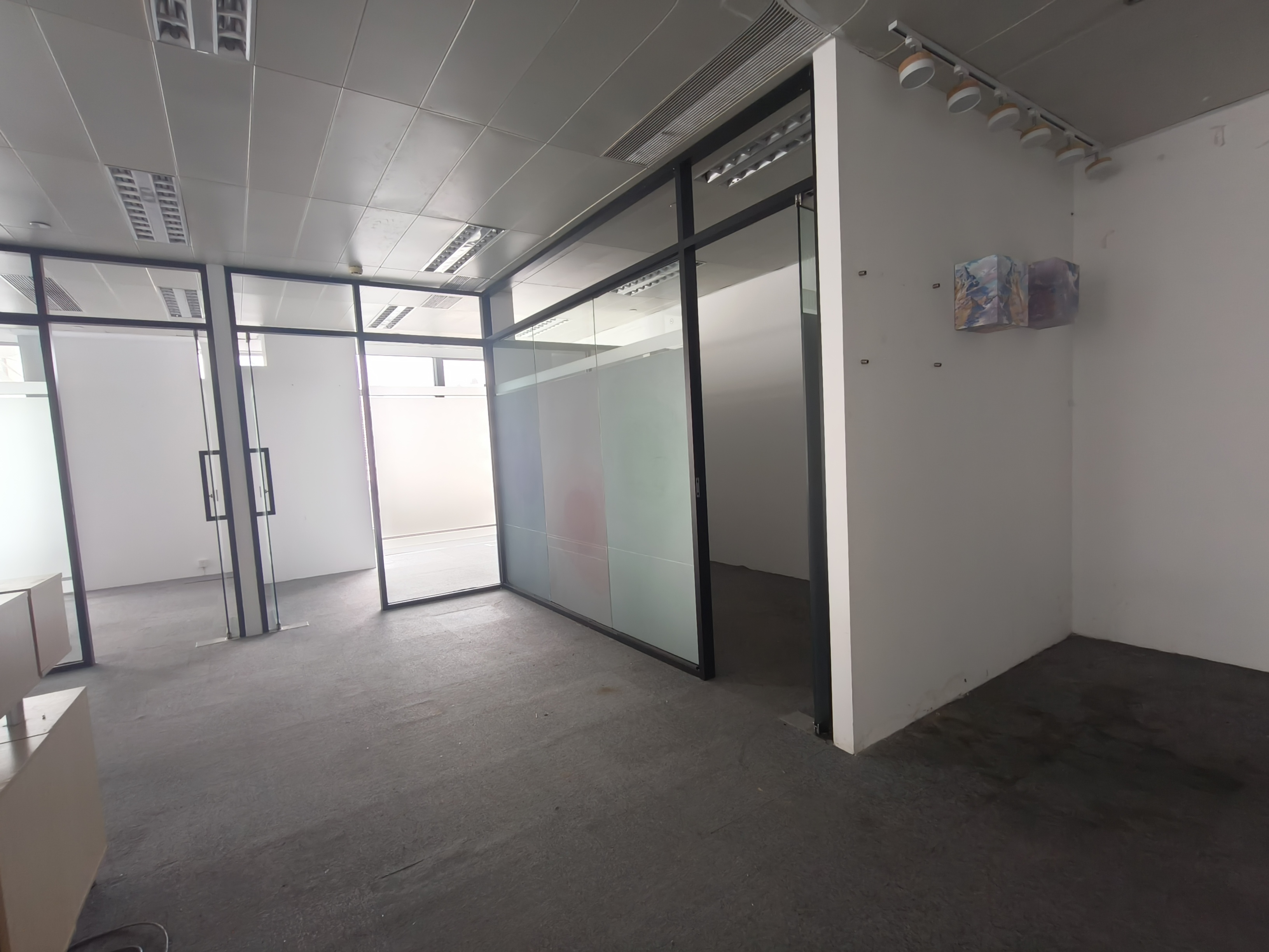 世博滨江绿地海外滩238平米写字楼出租