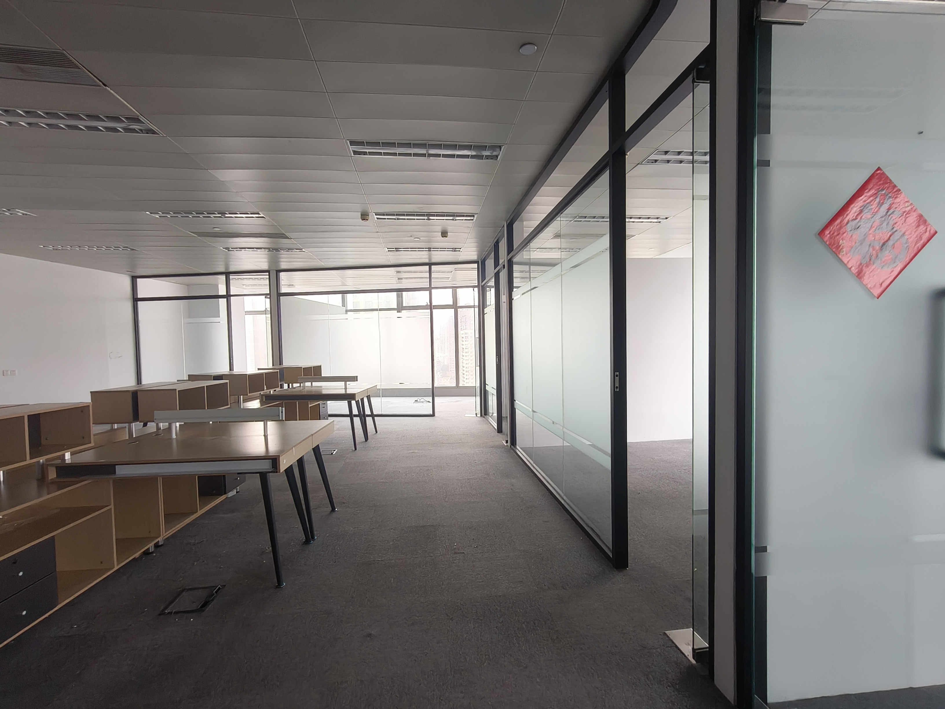 世博滨江绿地海外滩238平米写字楼出租