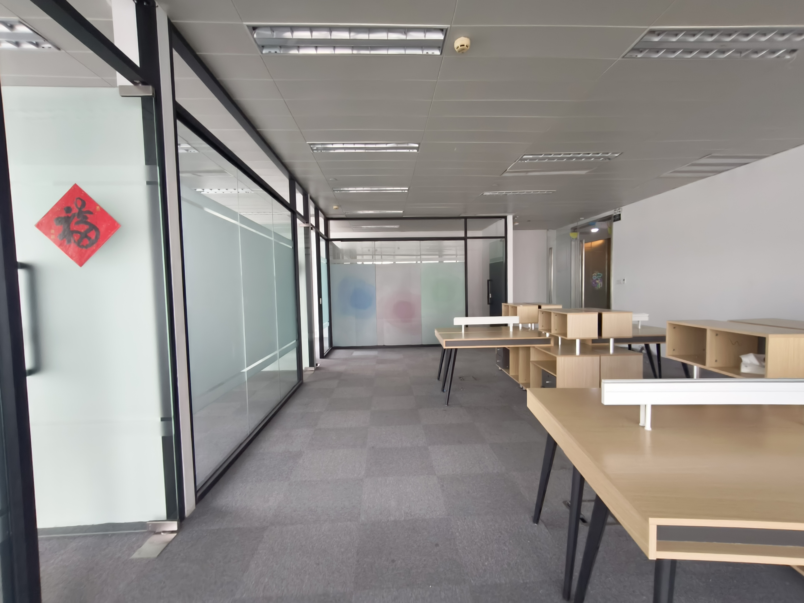 世博滨江绿地海外滩238平米写字楼出租