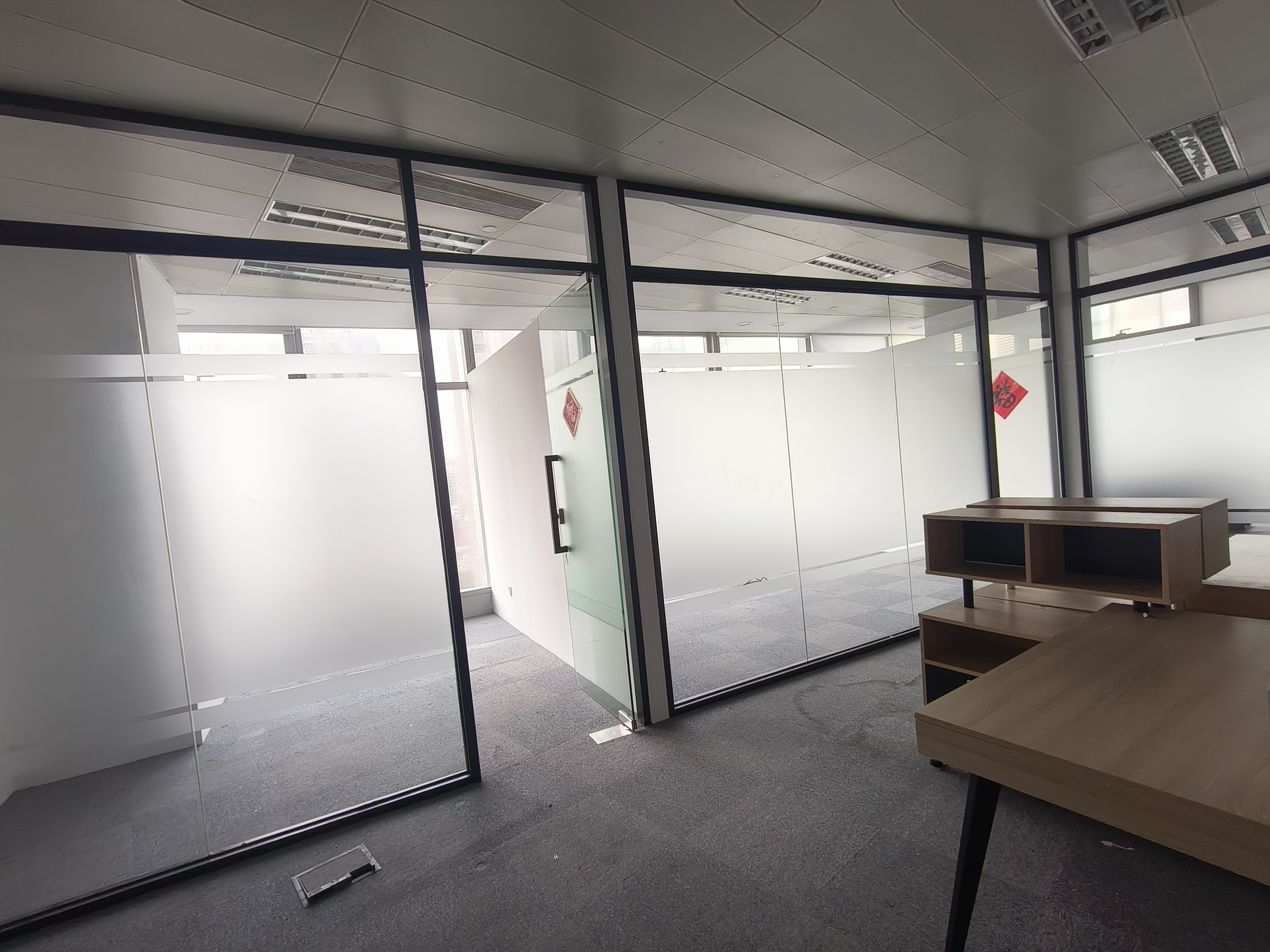 世博滨江绿地海外滩238平米写字楼出租