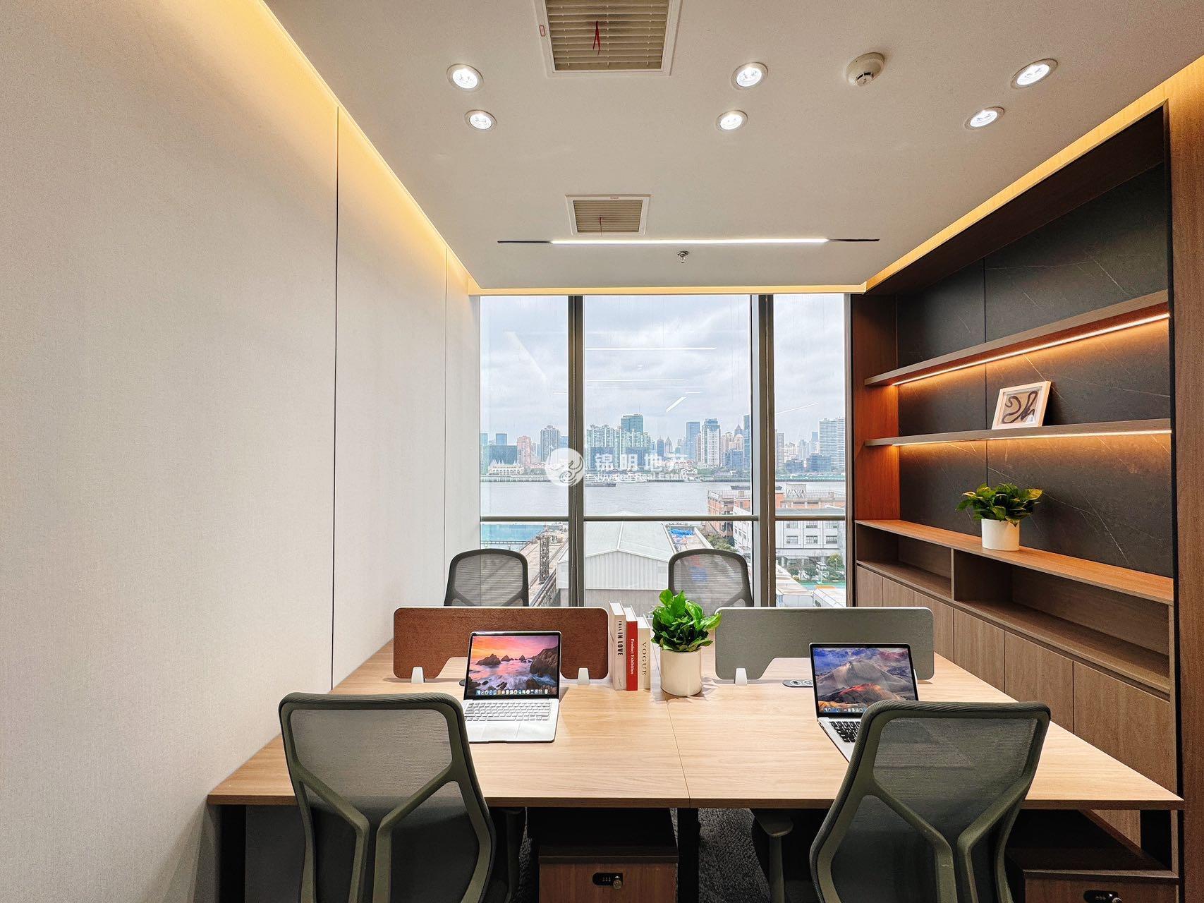 东外滩中交滨江广场357平米写字楼出租