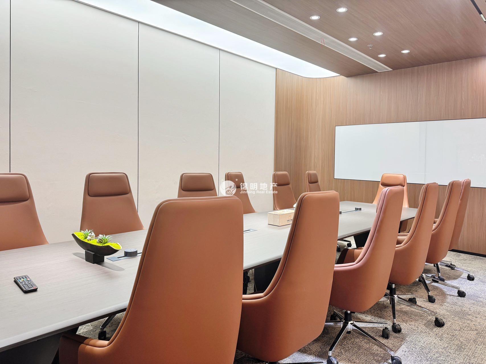 东外滩中交滨江广场276平米写字楼出租