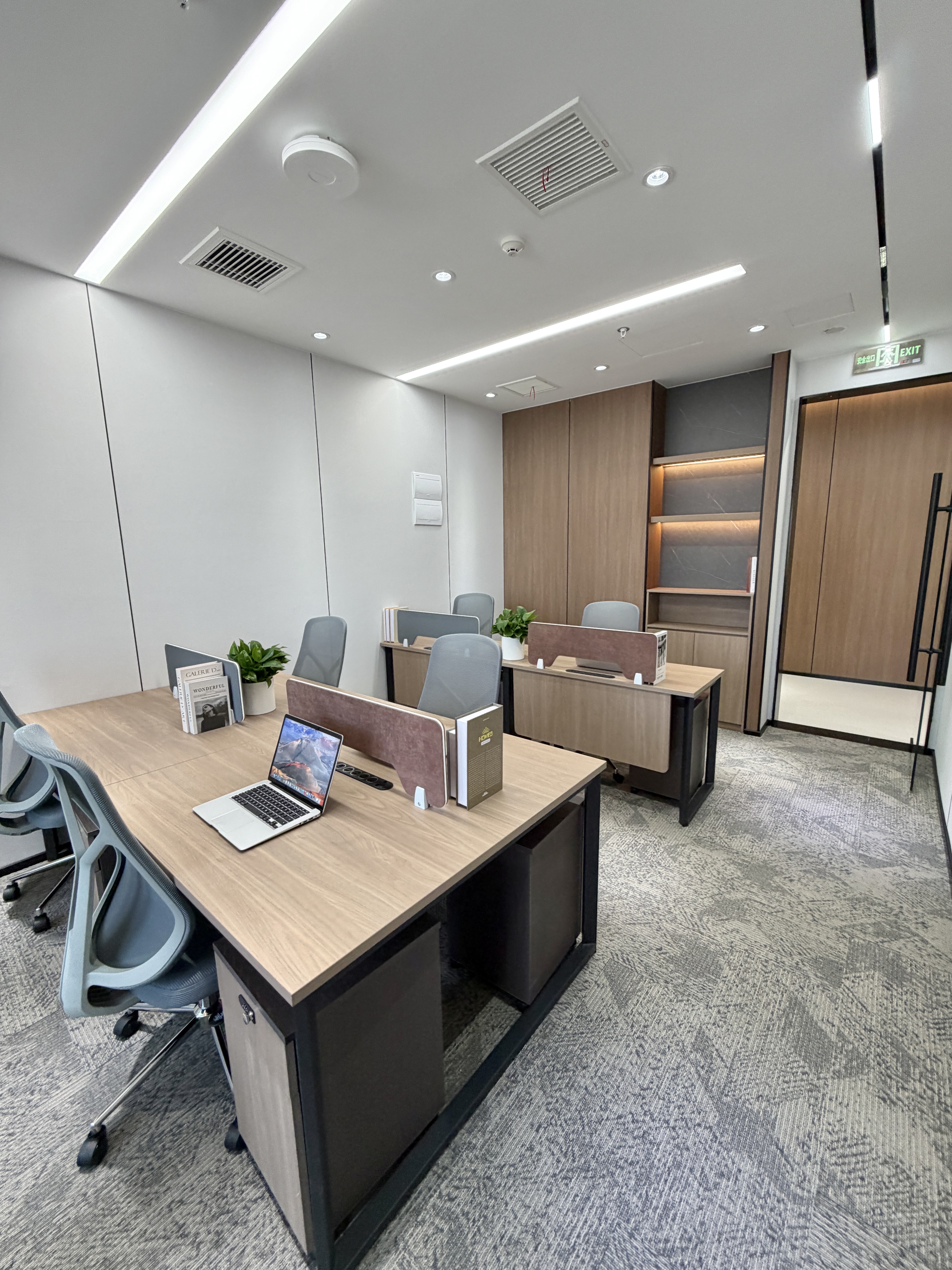 东外滩中交滨江广场58平米写字楼出租