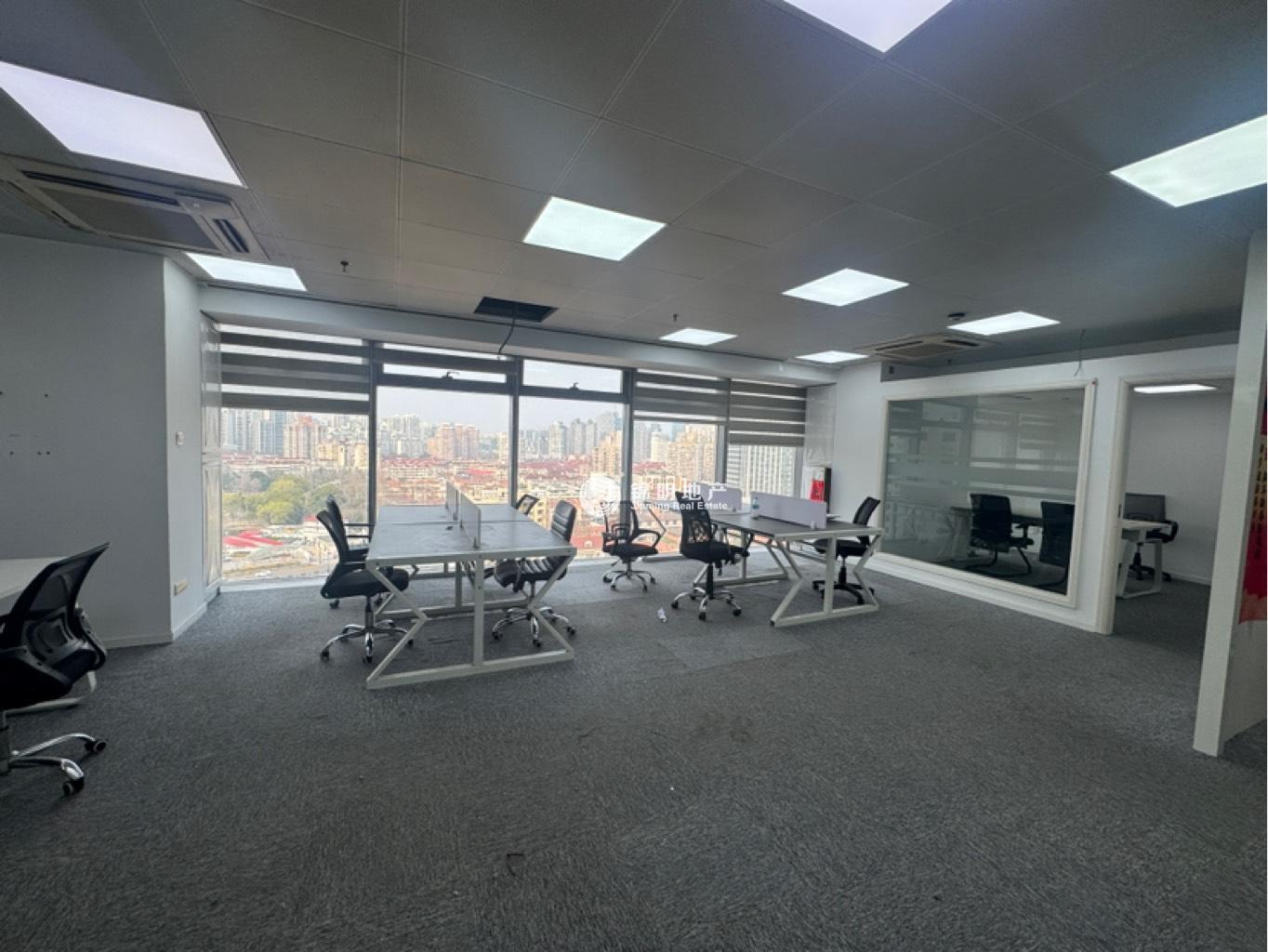 中山公园华宁国际广场135平米写字楼出租