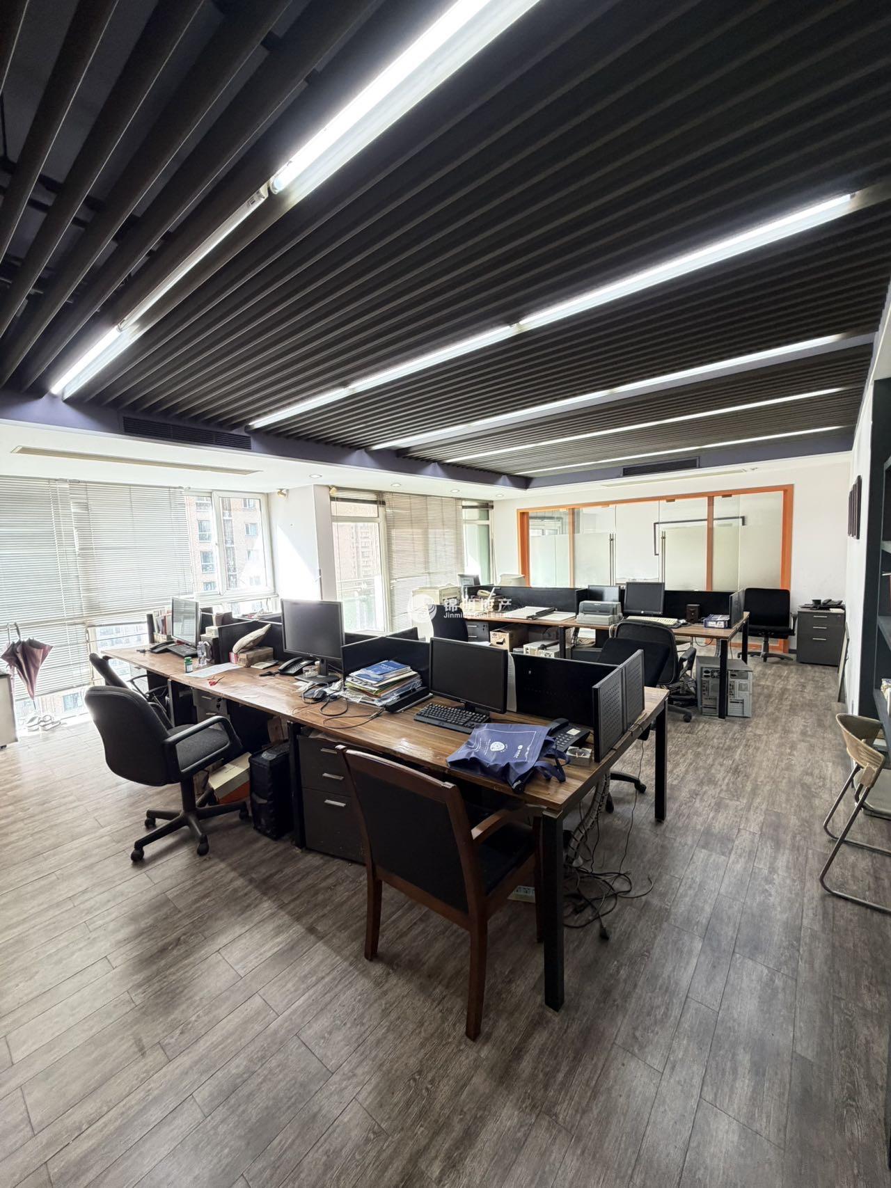 临平路飘鹰世纪大厦76平米写字楼出租