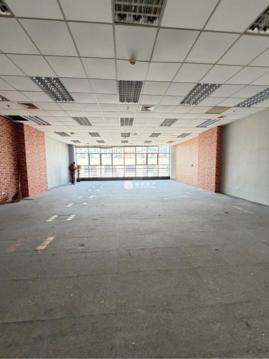 打浦桥致远大厦210平米写字楼出售