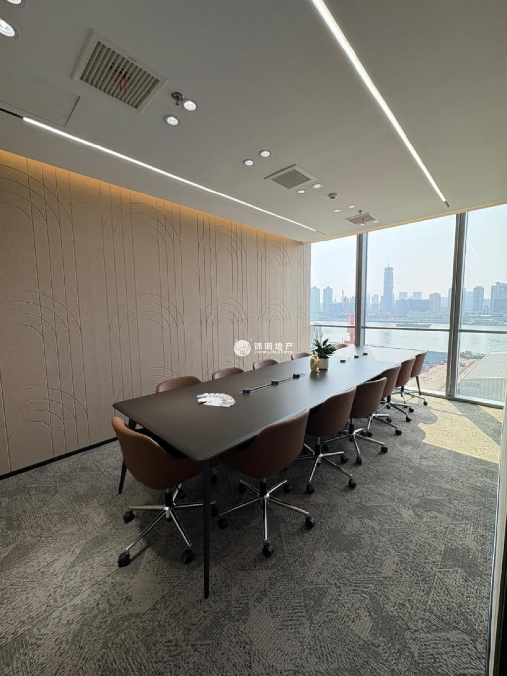 控江路上海信息技术大厦183平米写字楼出租