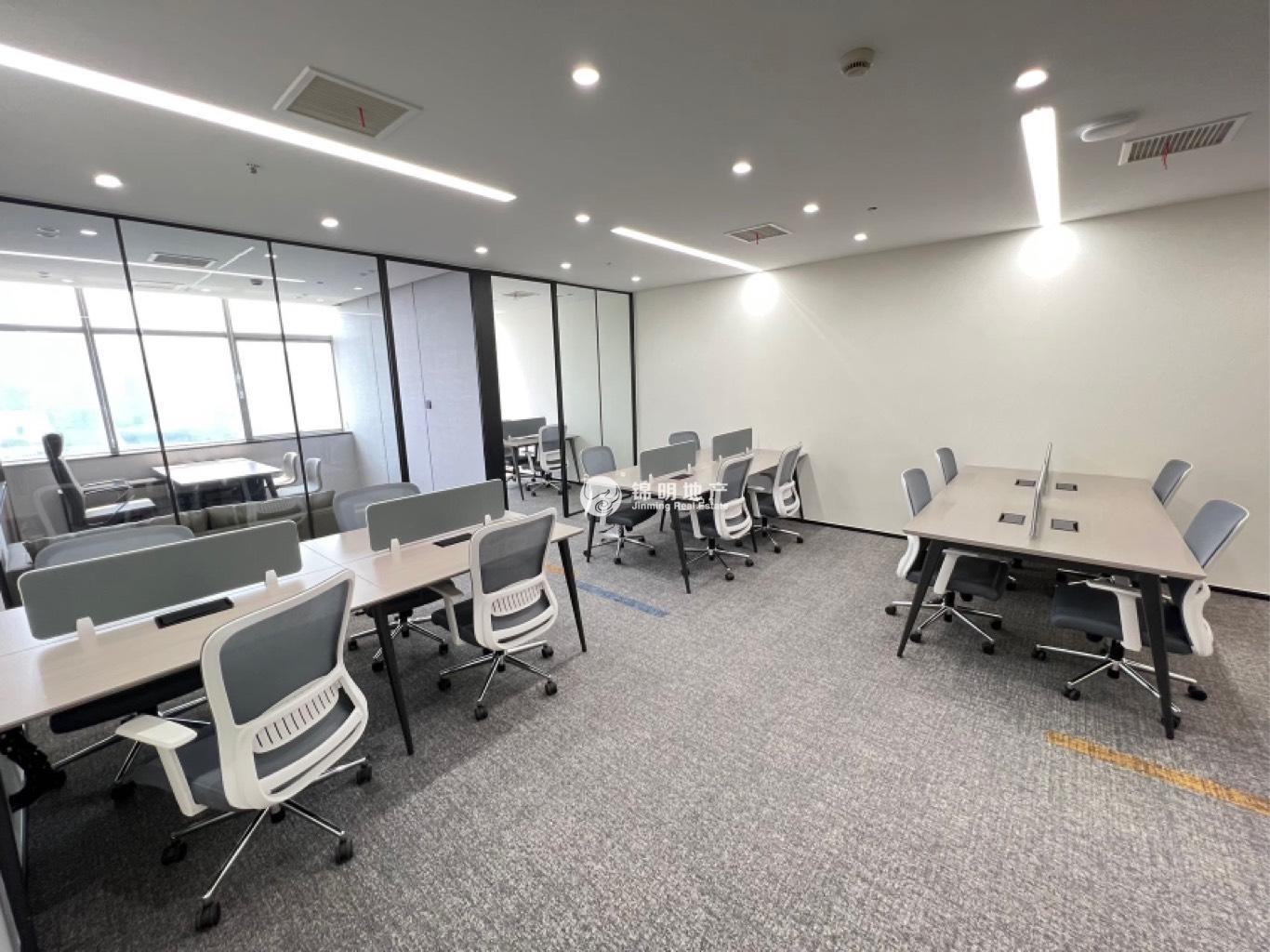 利通广场123平米写字楼出租