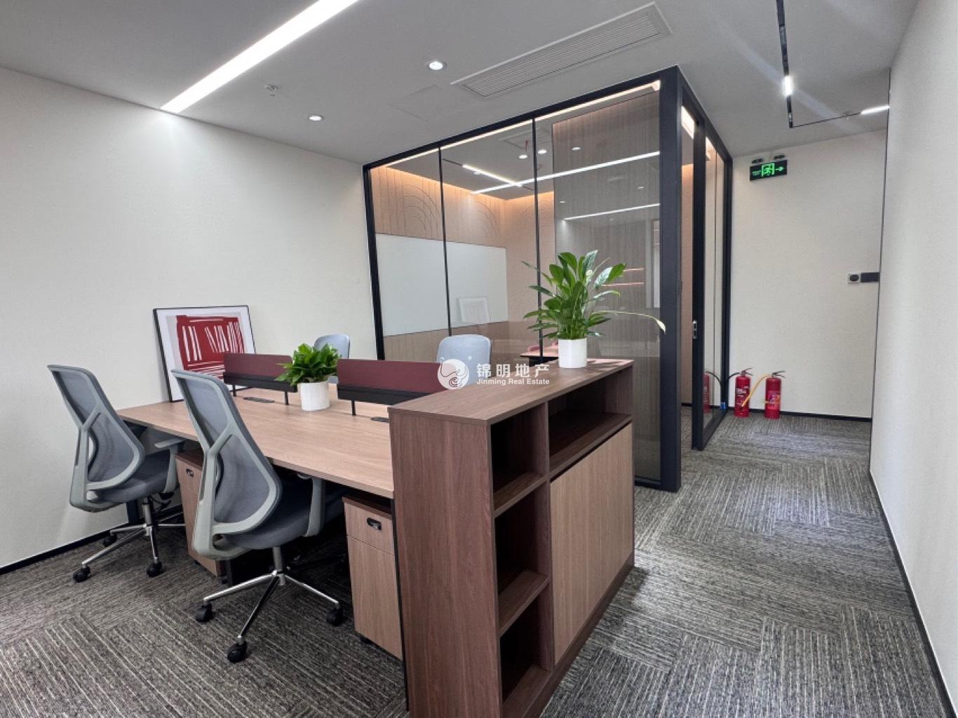 利通广场148平米写字楼出租