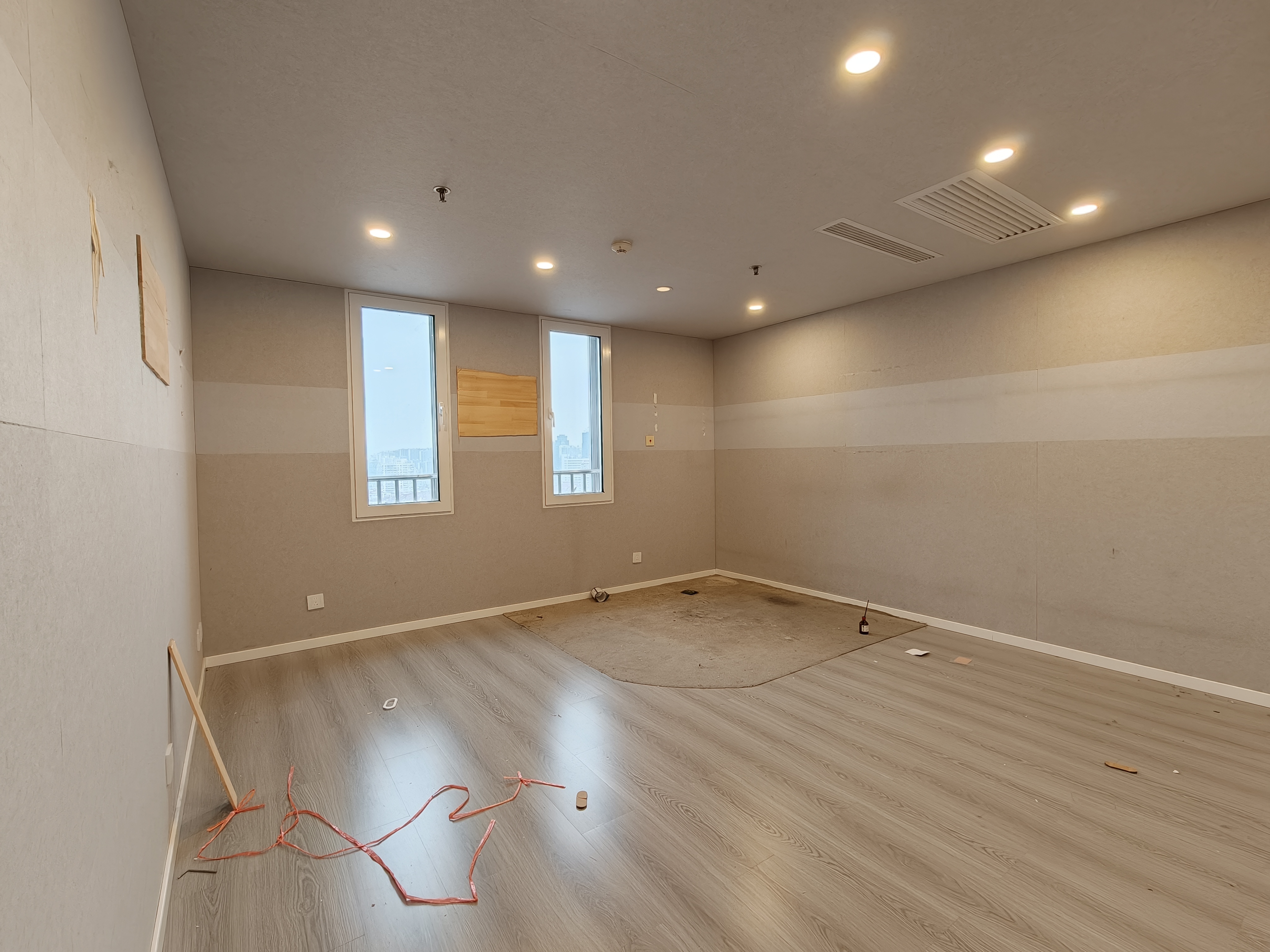 中山公园华宁国际广场120平米写字楼出租