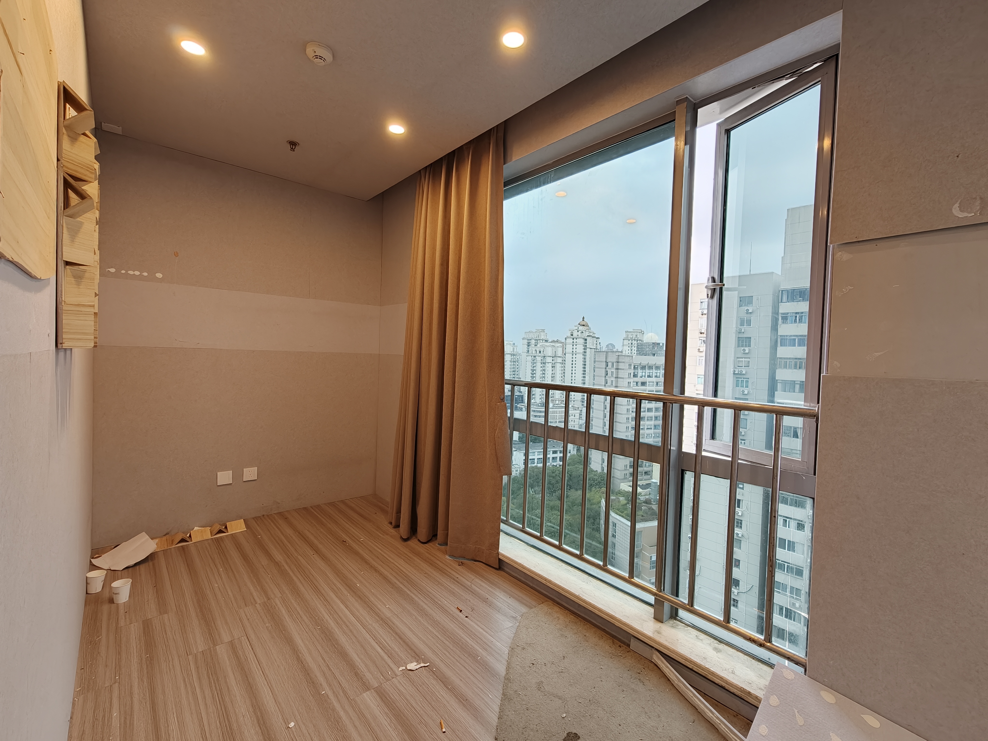 中山公园华宁国际广场120平米写字楼出租