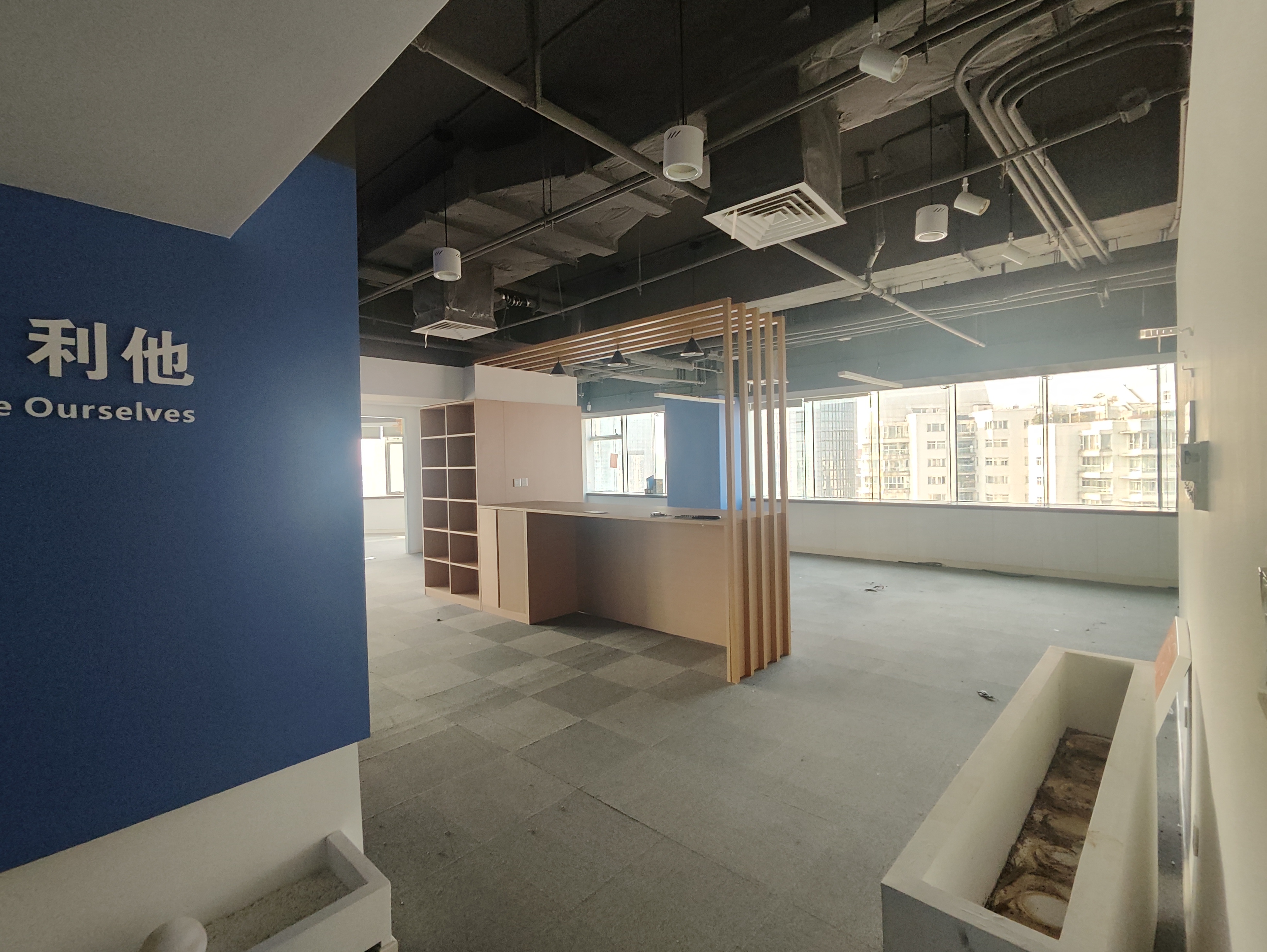 徐家汇飞雕国际大厦258平米写字楼出租