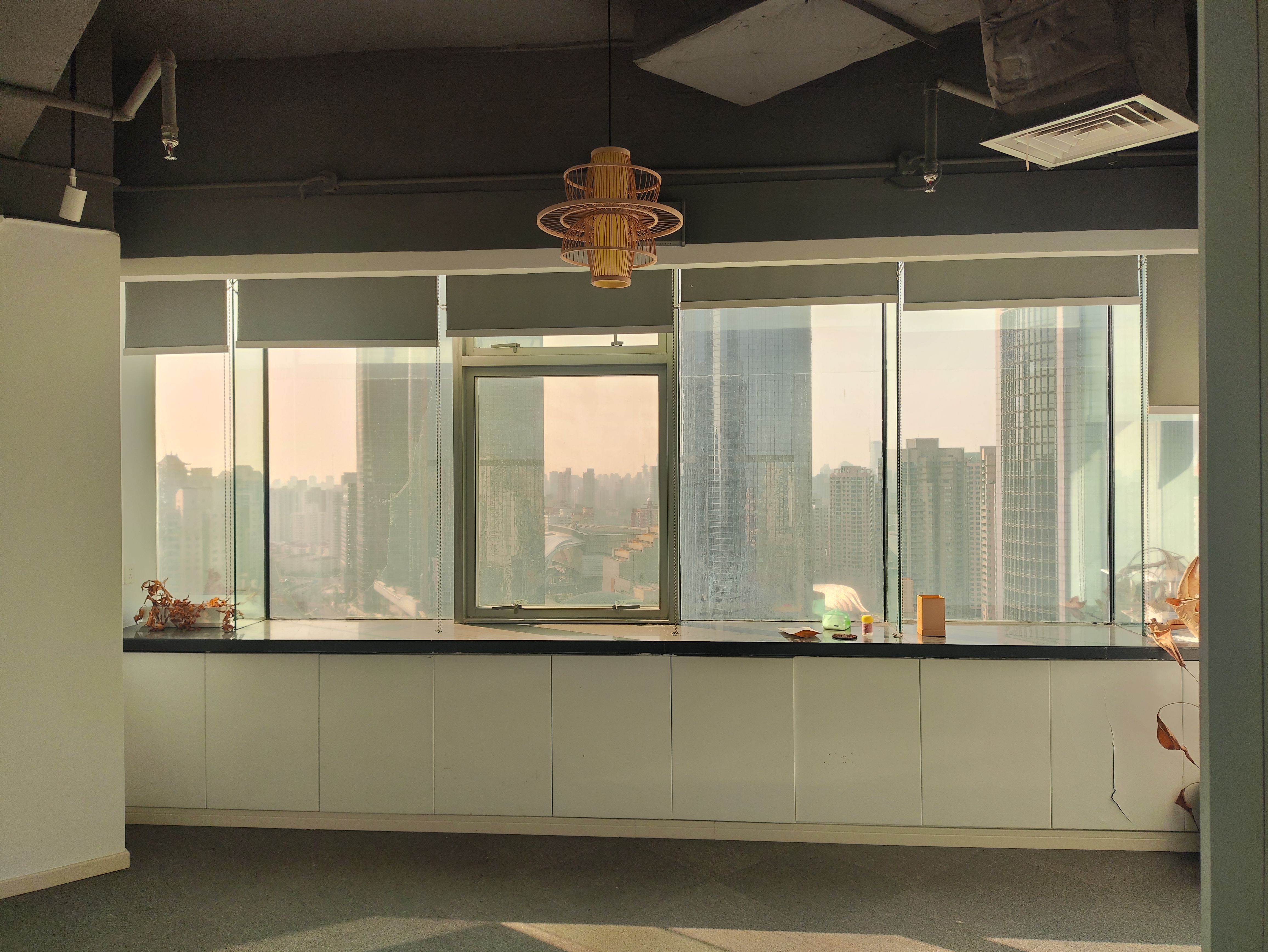 徐家汇飞雕国际大厦258平米写字楼出租