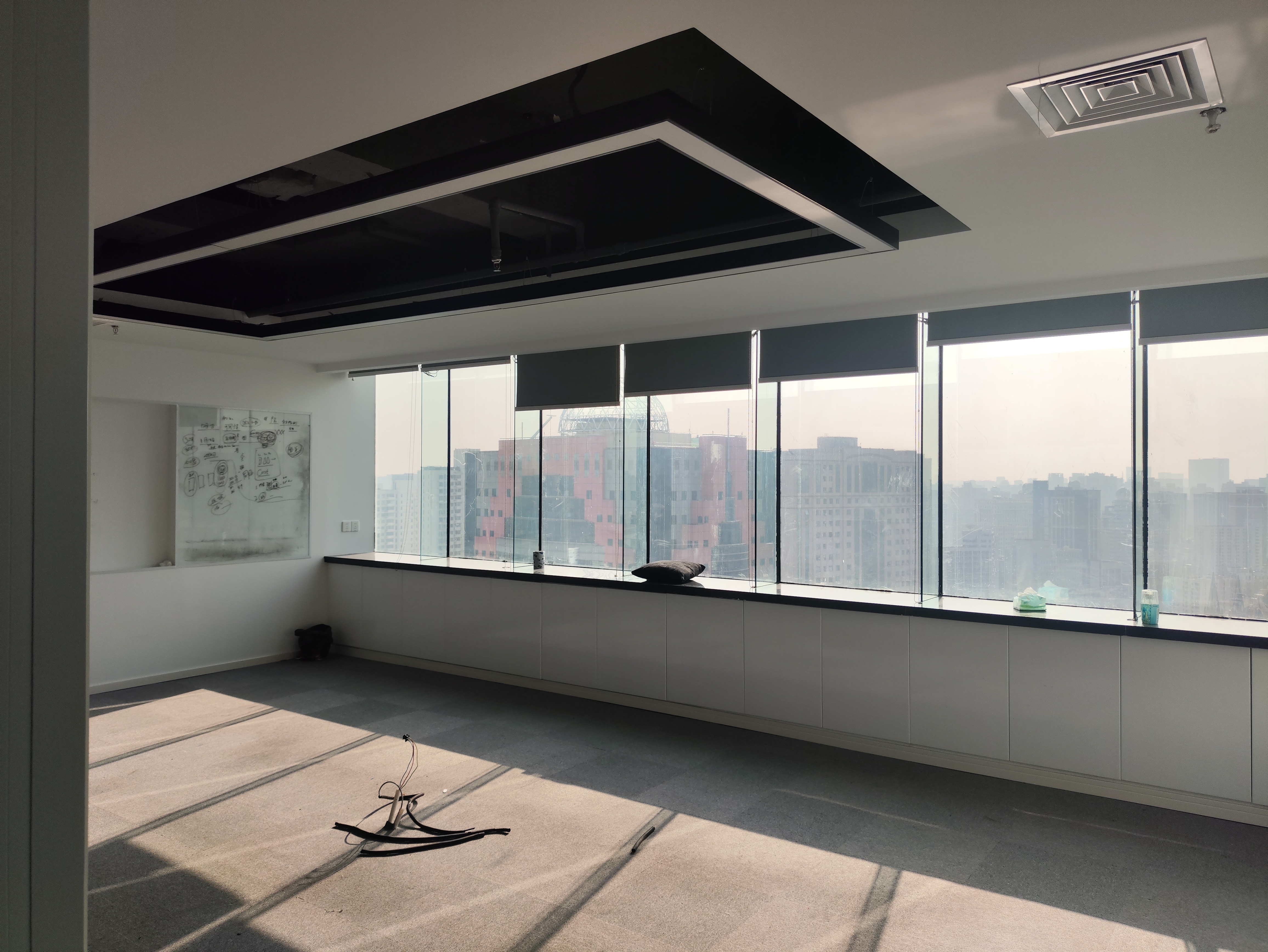 徐家汇飞雕国际大厦258平米写字楼出租