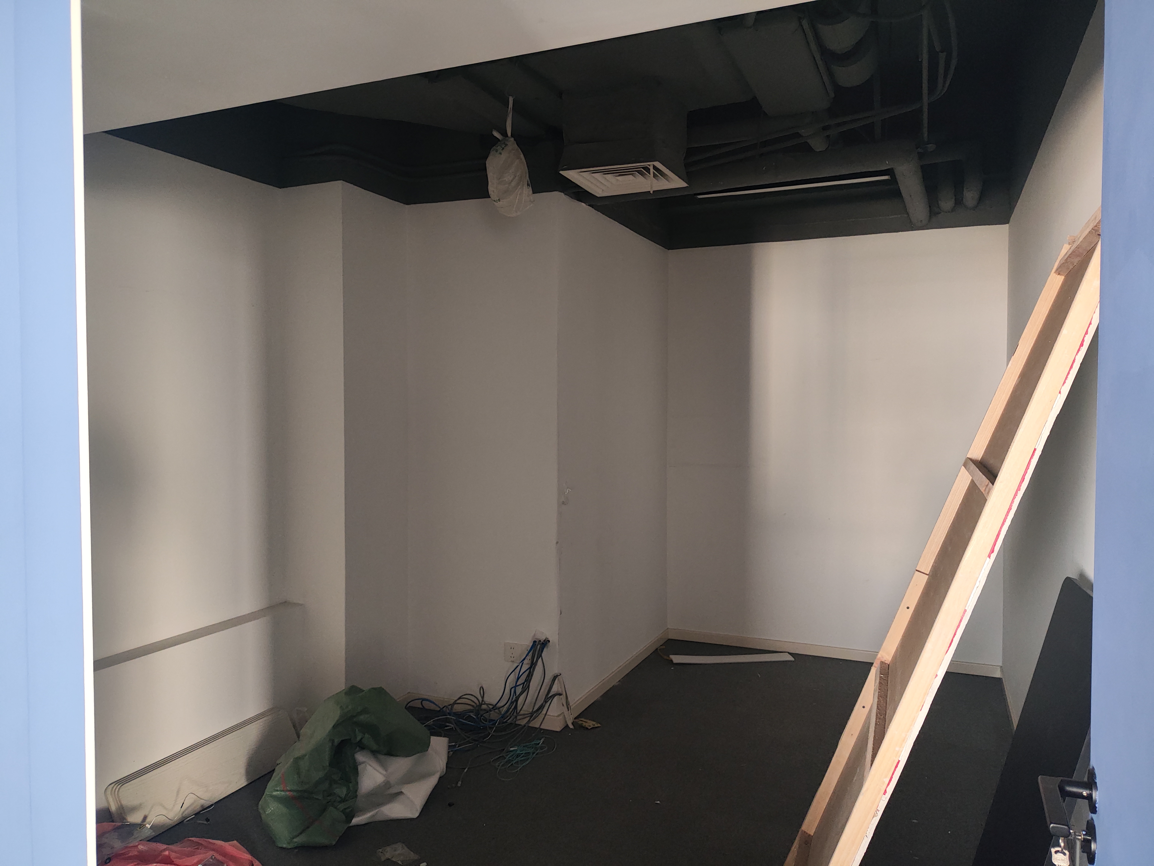 徐家汇飞雕国际大厦258平米写字楼出租