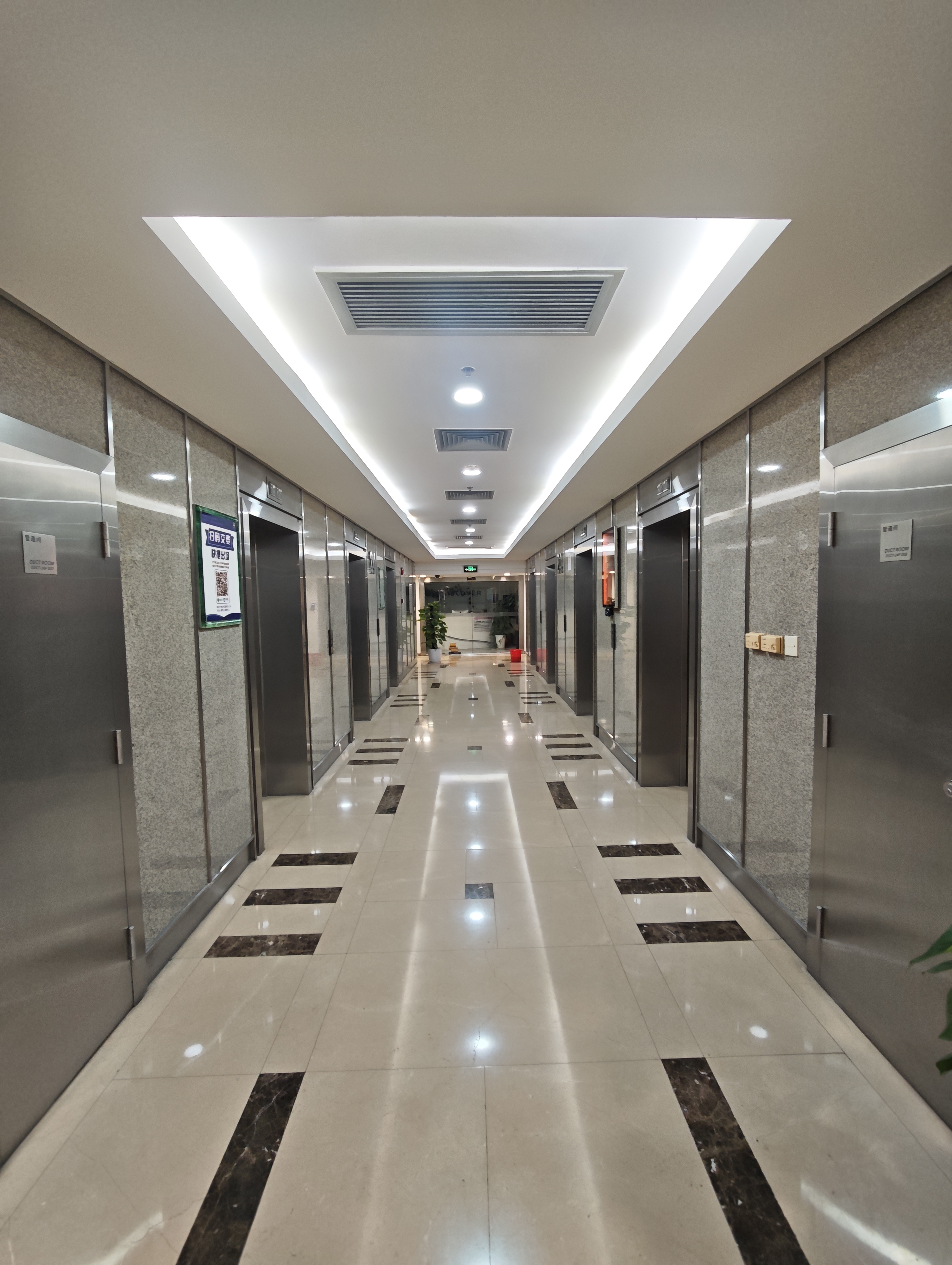 徐家汇圣爱大厦180平米写字楼出租