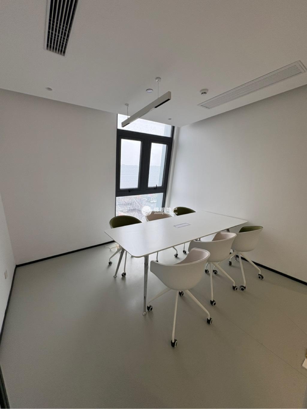 五角场五角场万达广场134平米写字楼出租