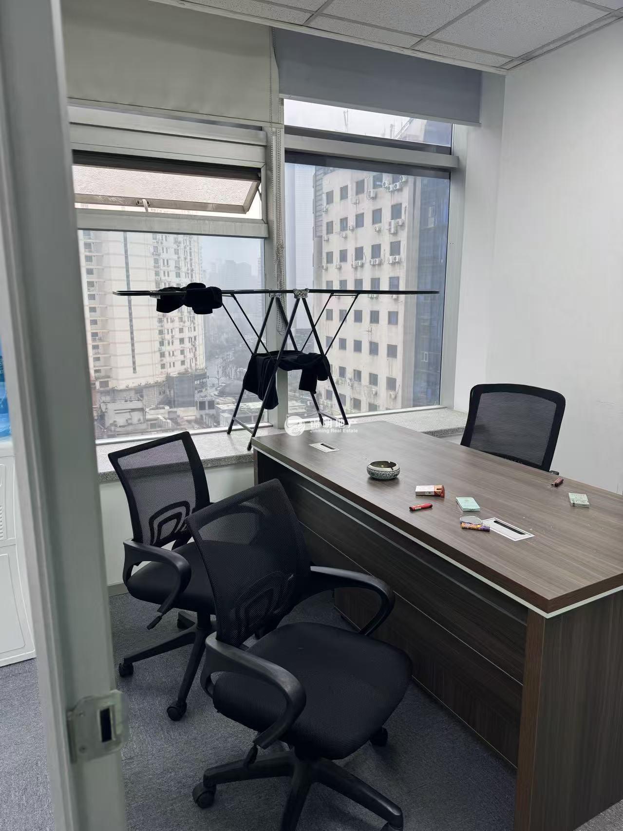 长寿路宝华大厦107平米写字楼出售