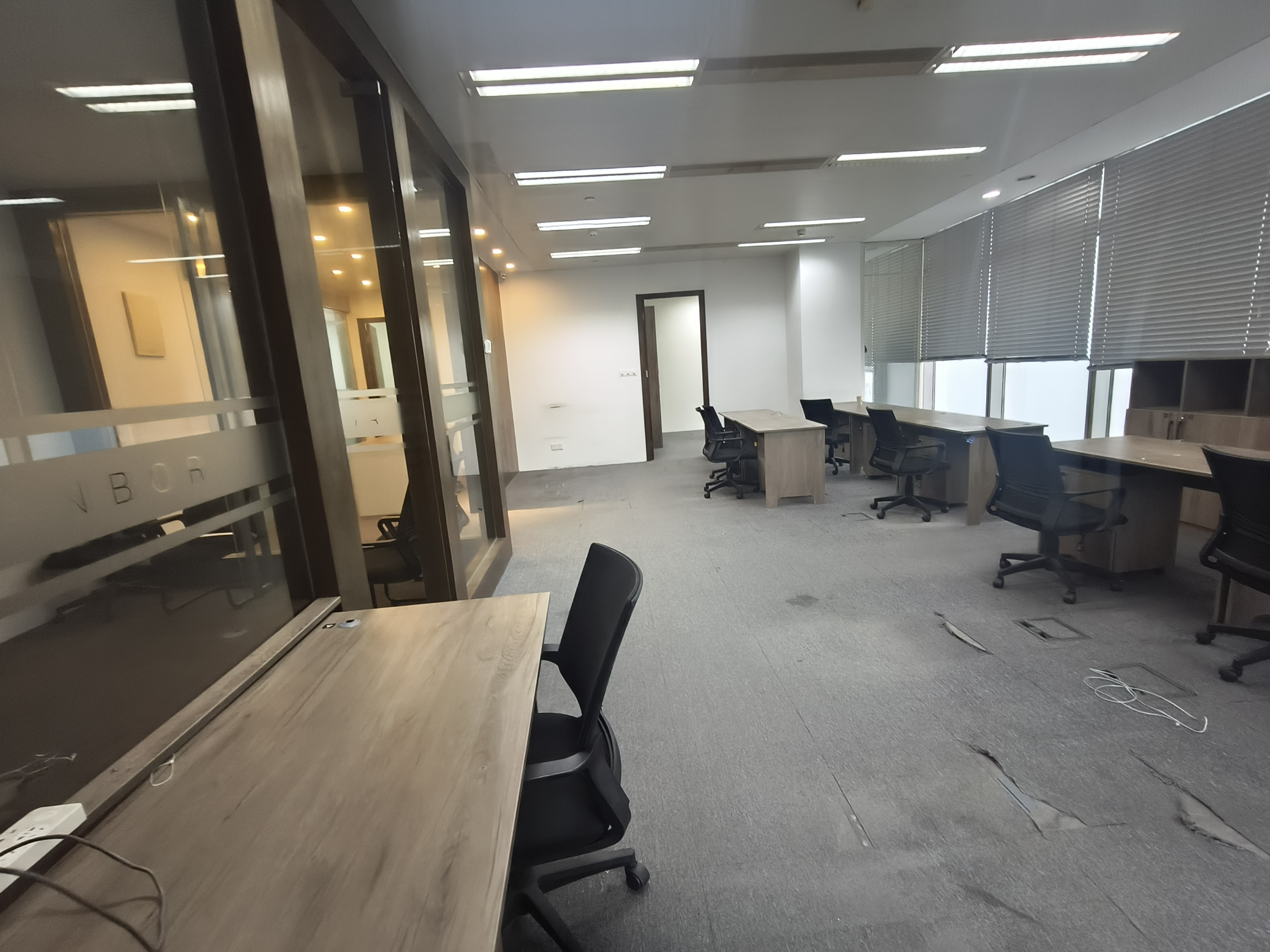 世博滨江绿地海外滩201平米写字楼出租