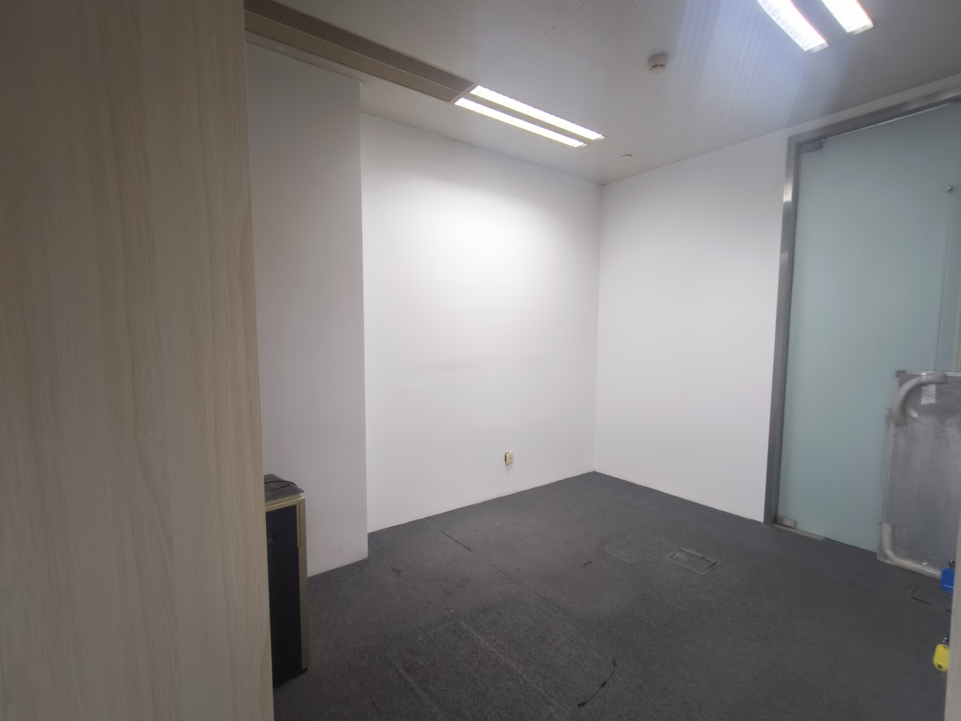 世博滨江绿地海外滩201平米写字楼出租