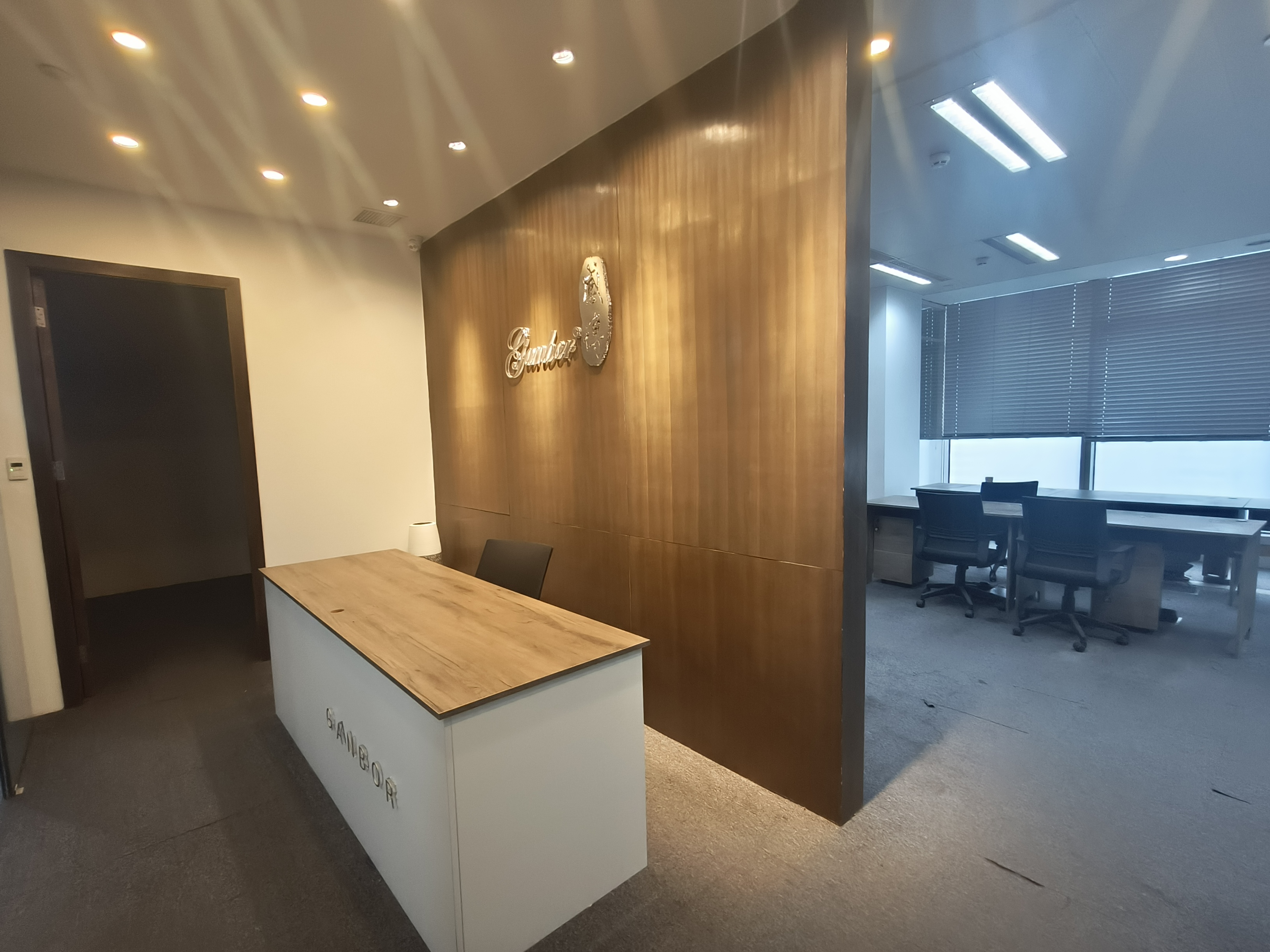 世博滨江绿地海外滩201平米写字楼出租