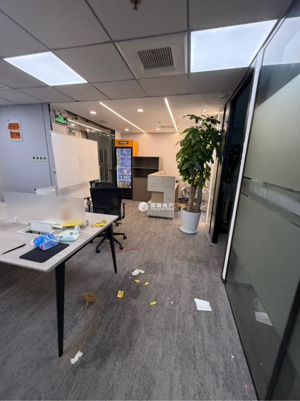 陆家嘴裕景国际大厦604平米写字楼出租