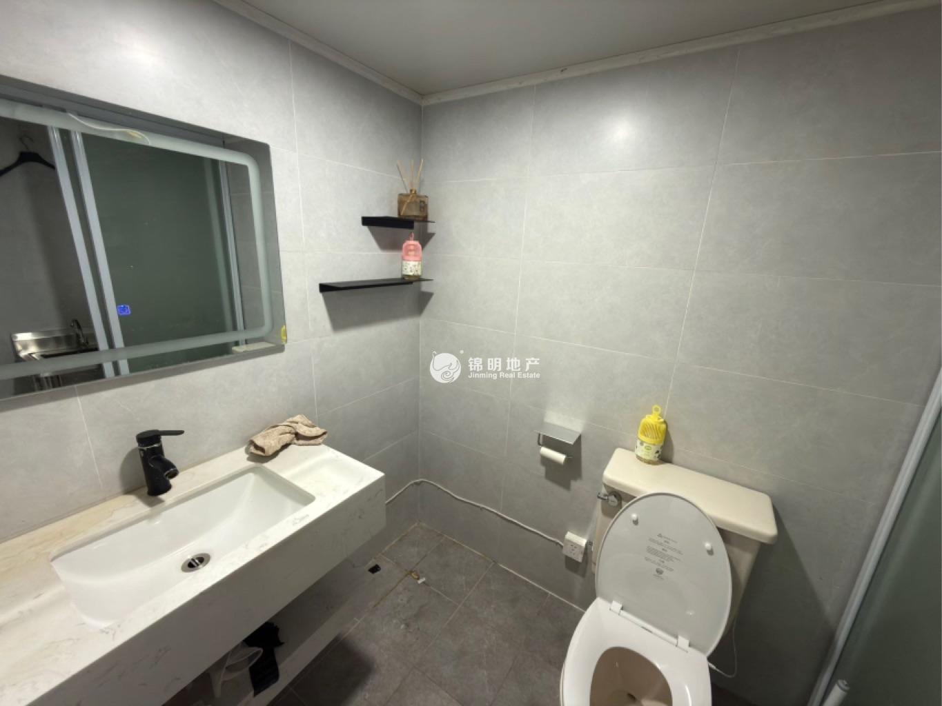 静安寺环球世界大厦70平米写字楼出租