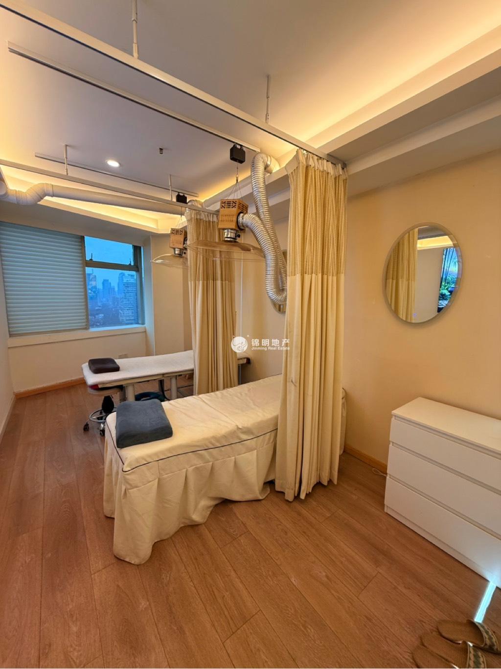 打浦桥海兴广场174平米写字楼出租