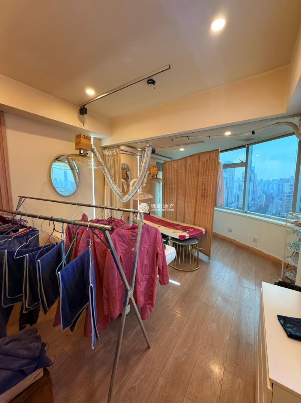 打浦桥海兴广场174平米写字楼出租