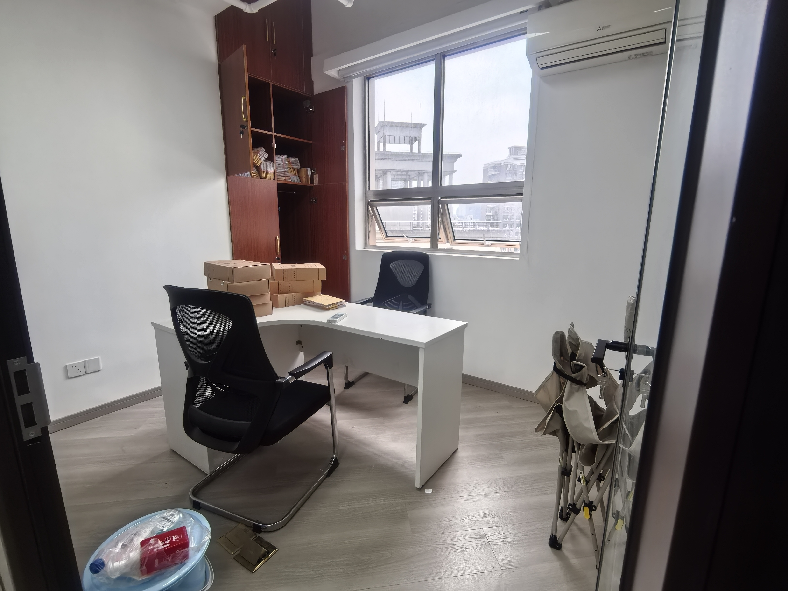 打浦桥致远大厦144平米写字楼出租