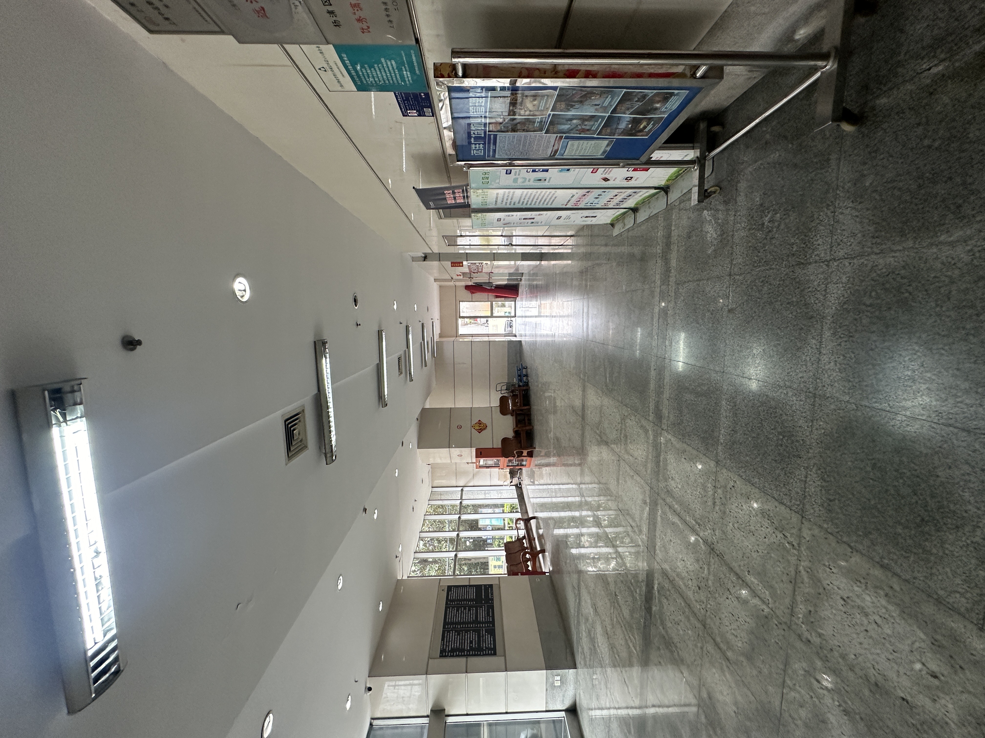 鞍山远洋广场103平米写字楼出租