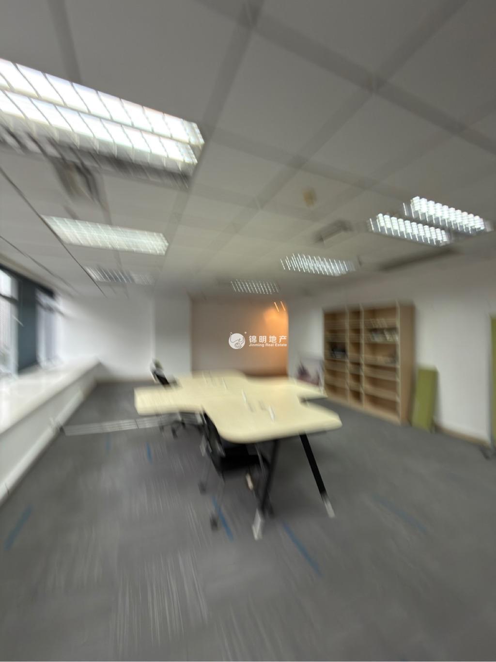 不夜城企业广场95平米写字楼出租