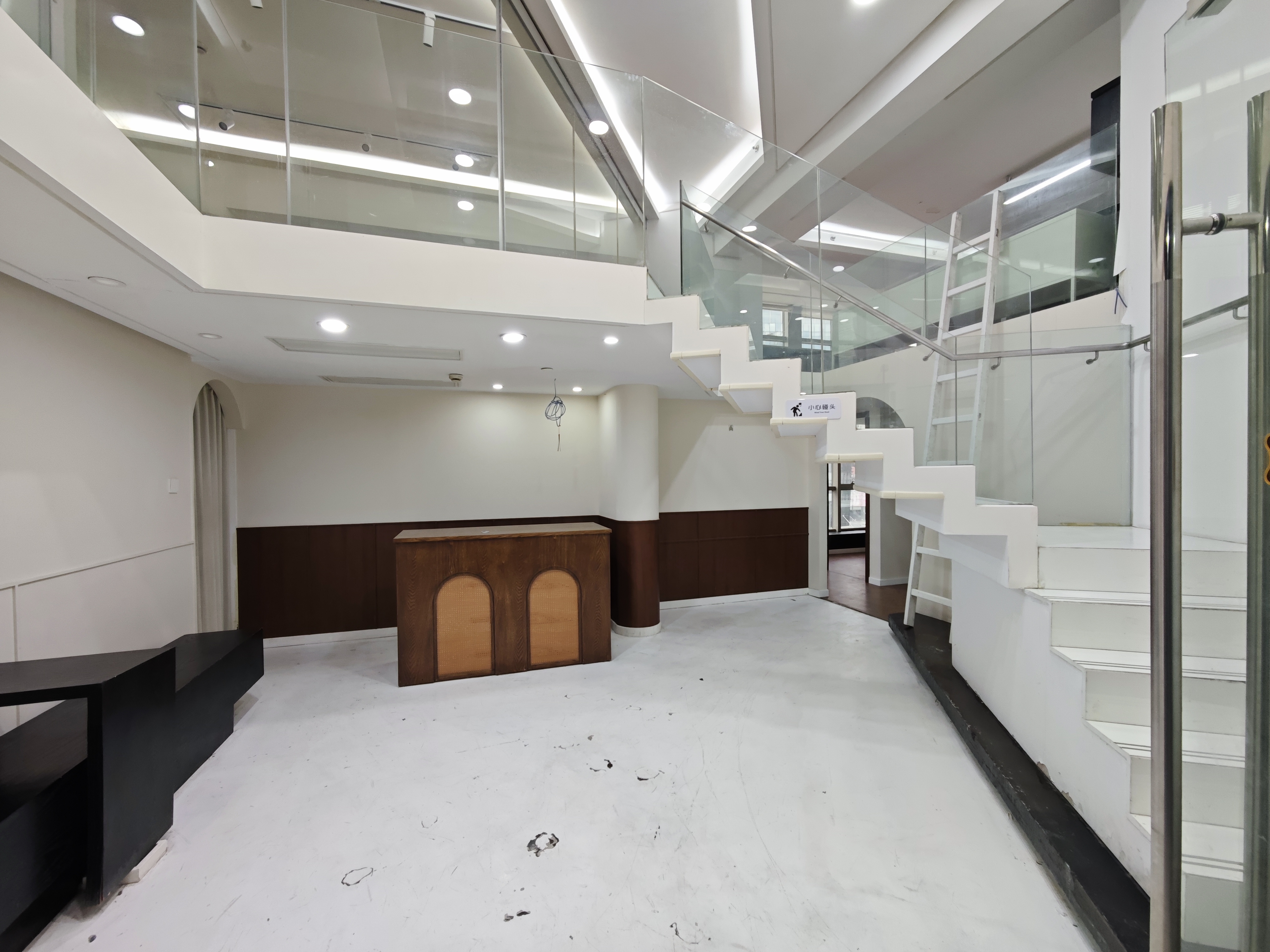 曹杨尚诚国际173平米写字楼出租